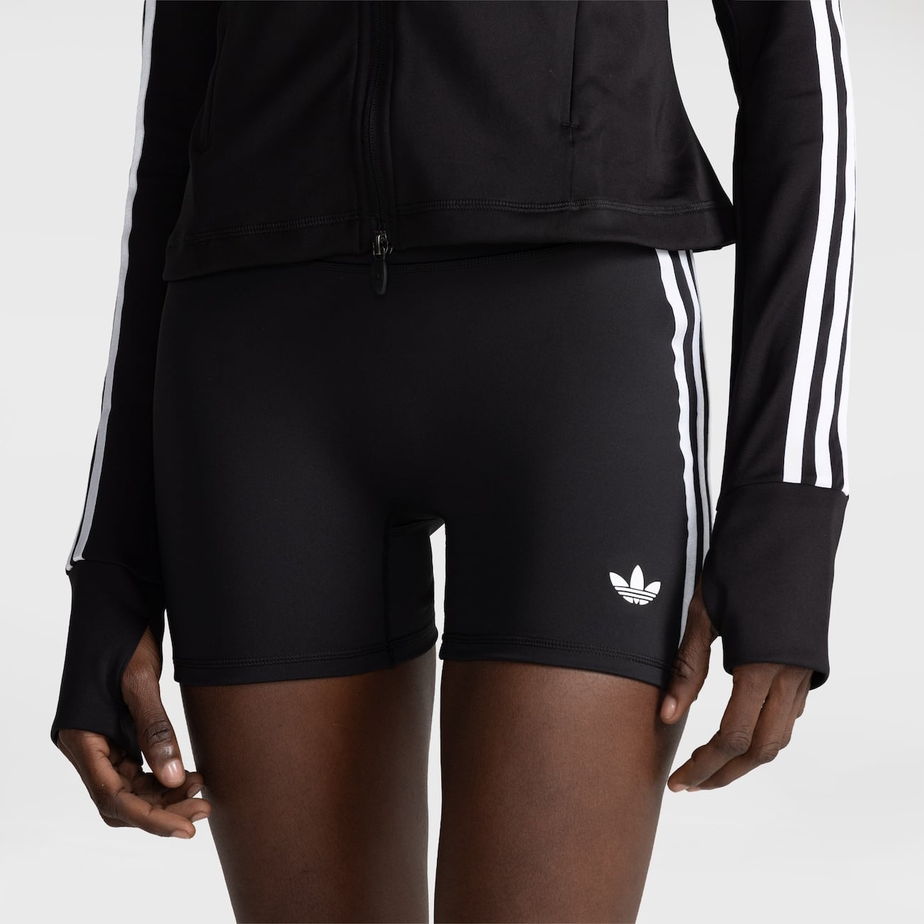 Bermuda Adidas Training Originals — imagem 1