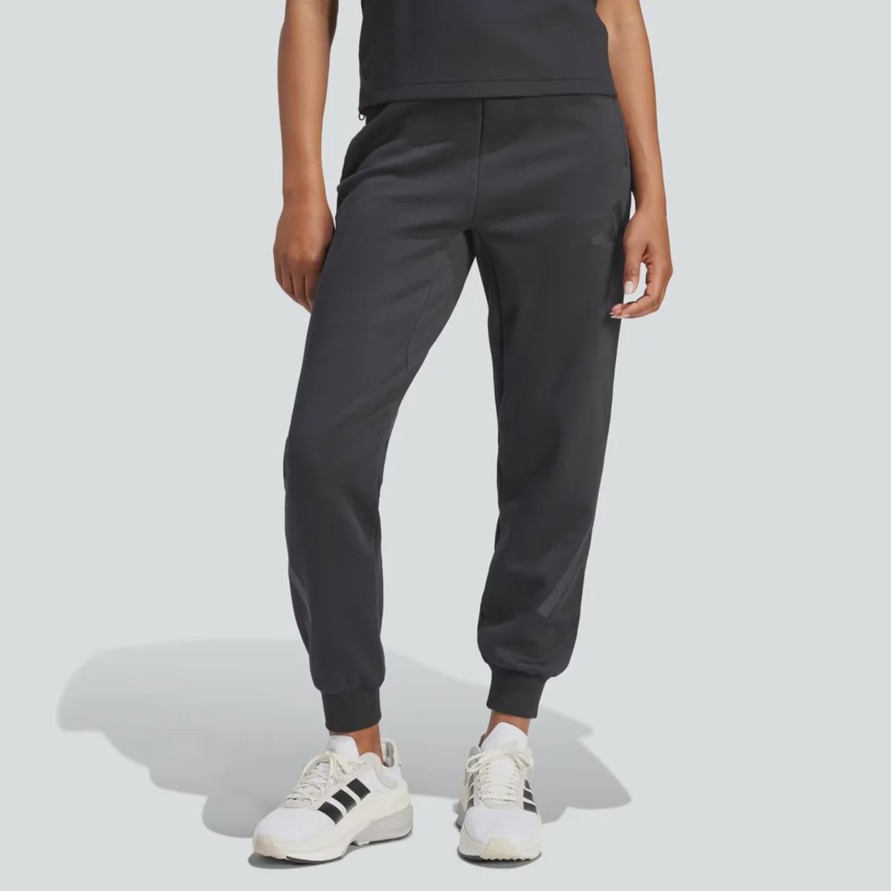 Calça Adidas ZNE Feminina — imagem 1