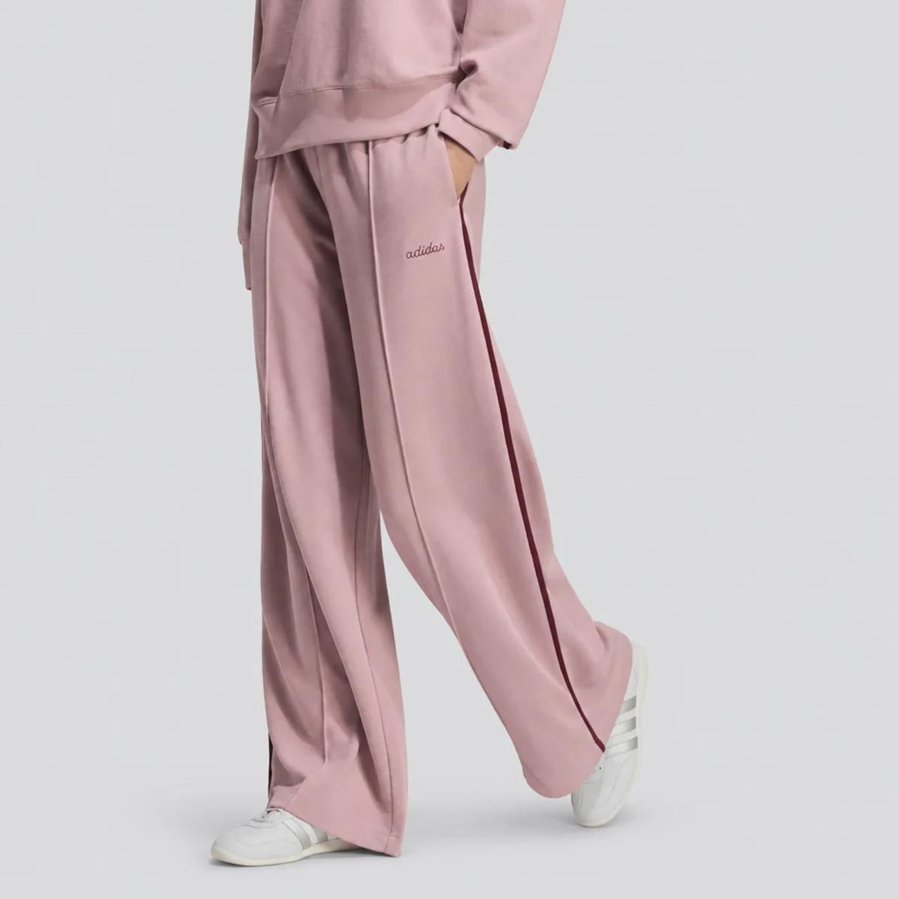 Calça Adidas Seasonal Essentials Colorpop Feminina