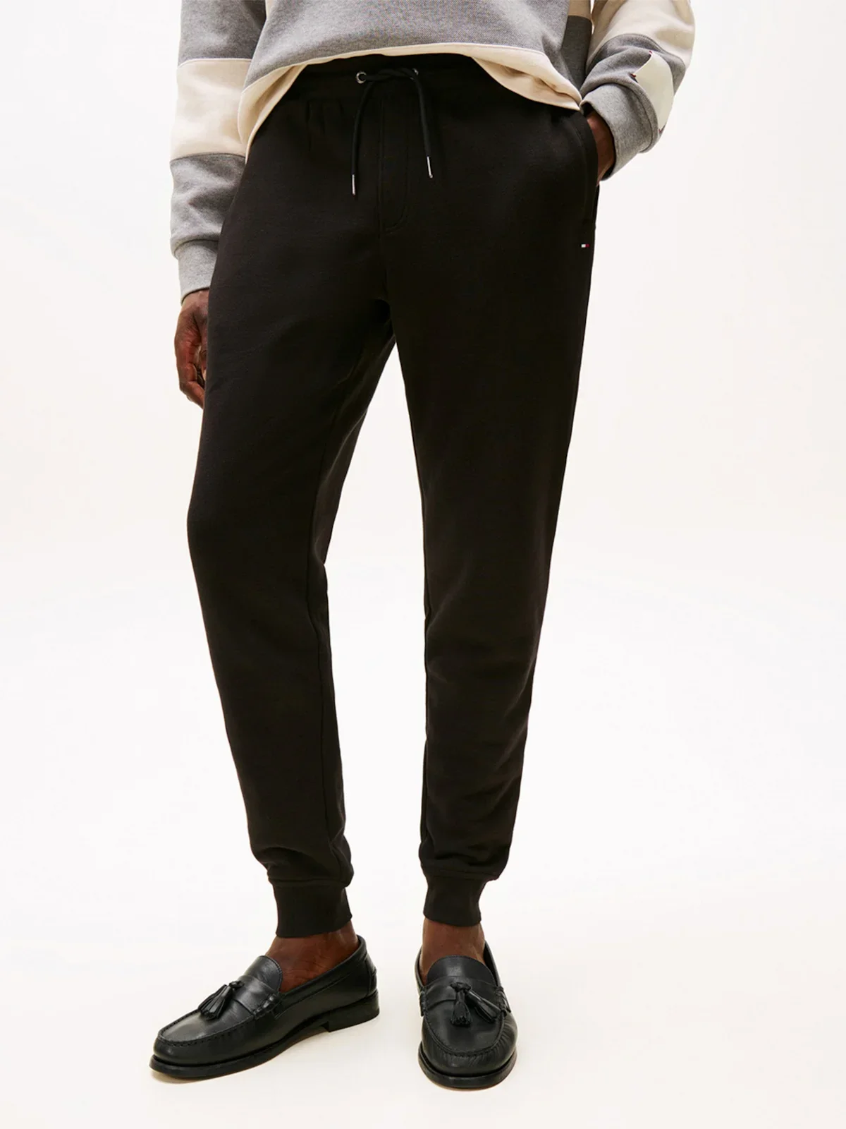 Calça de Moletom TOMMY HILFIGER com Logo e Bandeira — imagem 1