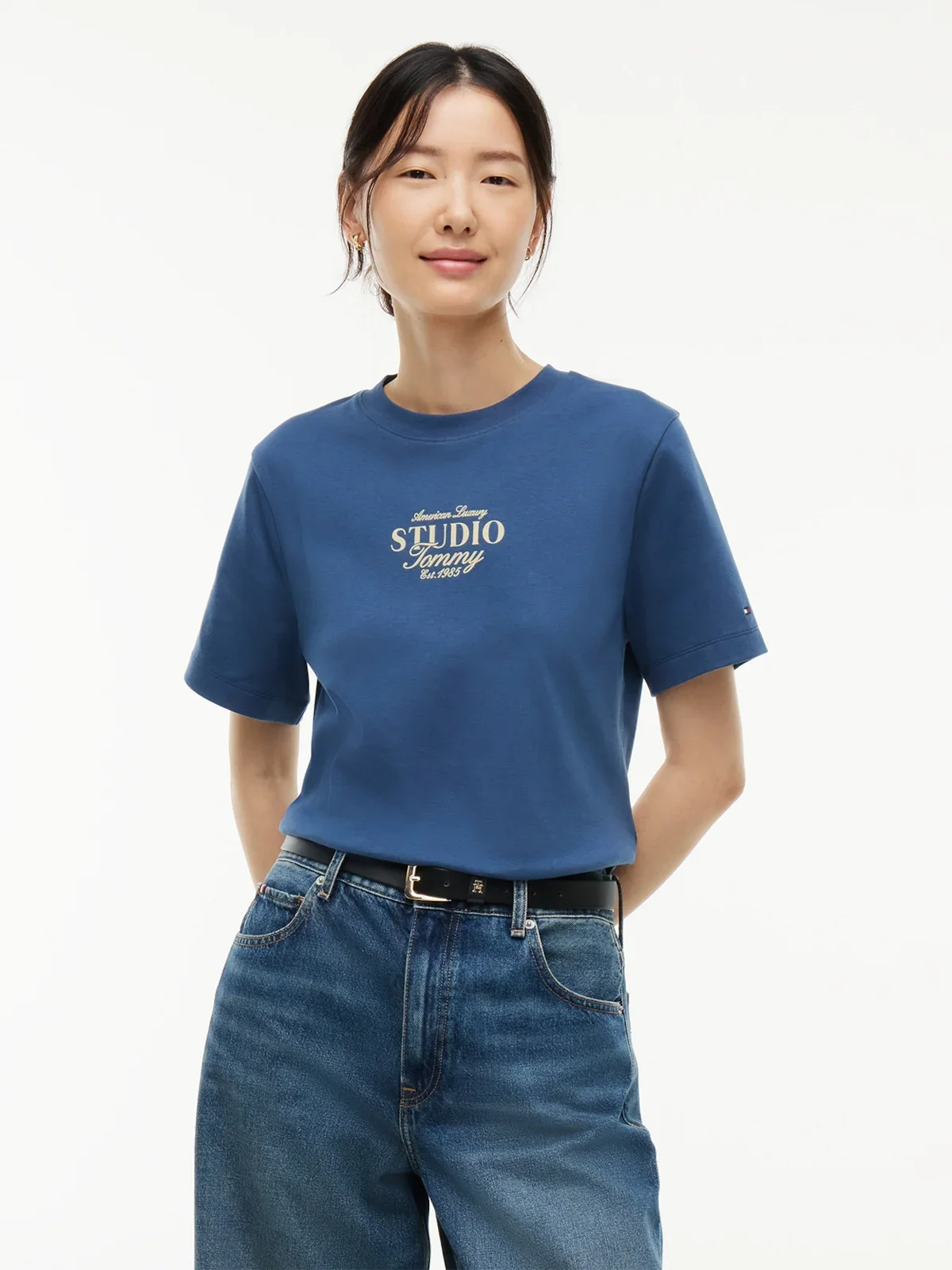 Camiseta Gola C em Interlock com Logo — imagem 1