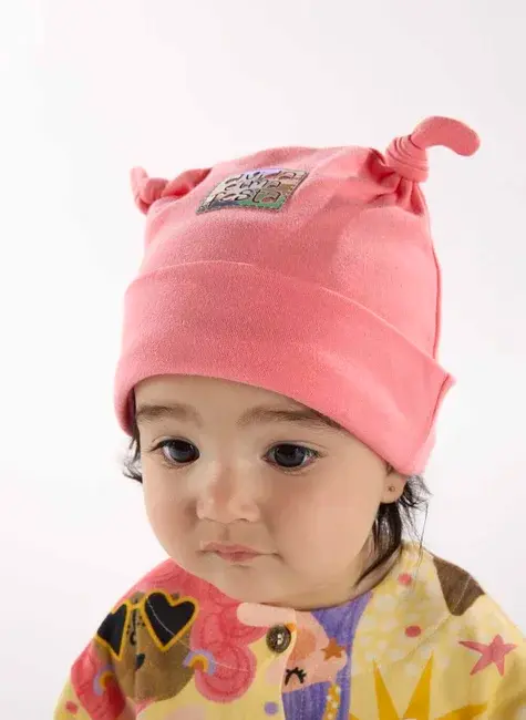 Touca Estrela para Bebê Menina em Suedine Rosa | Três e Já