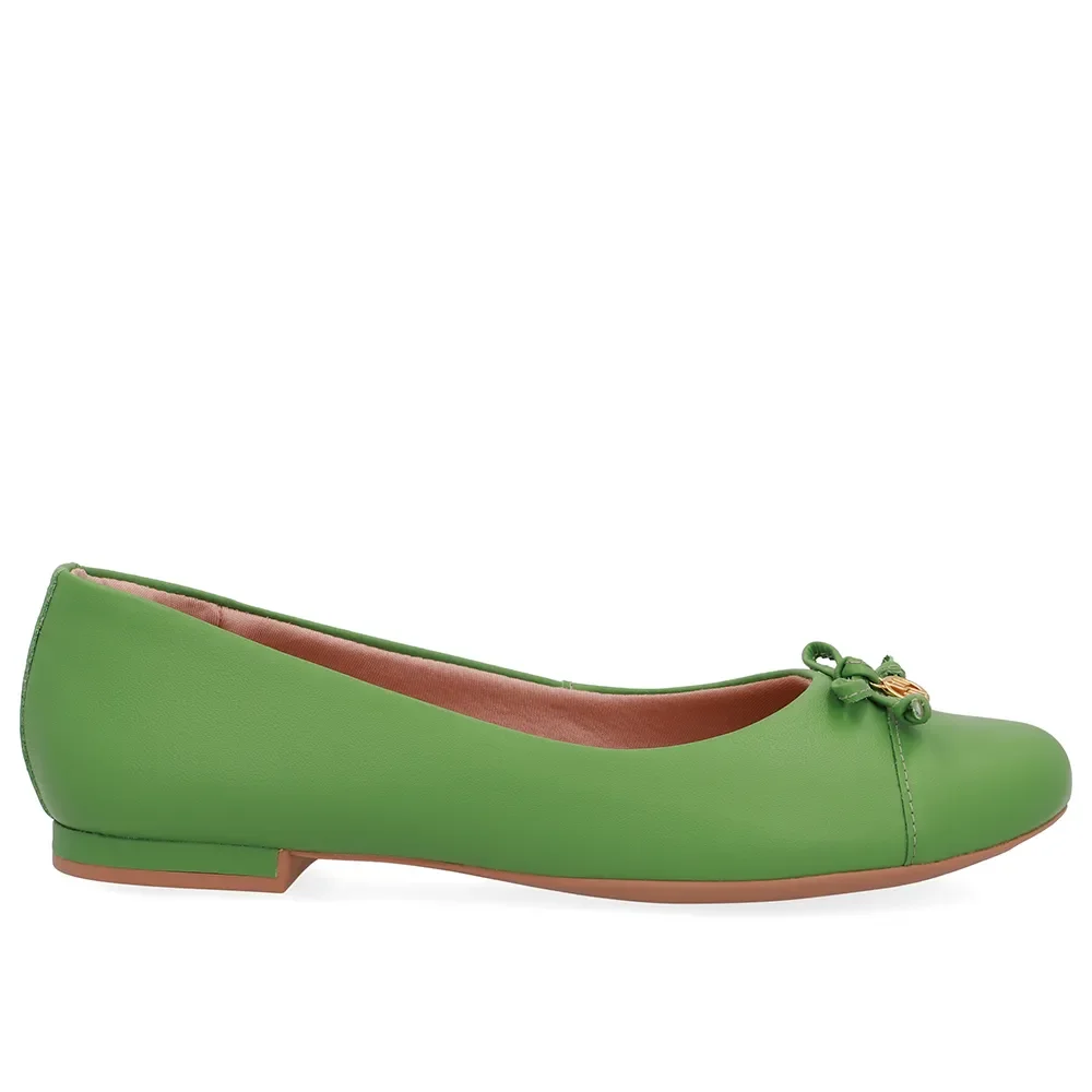 Sapatilha Verde Couro Lisa Pingente — imagem 1
