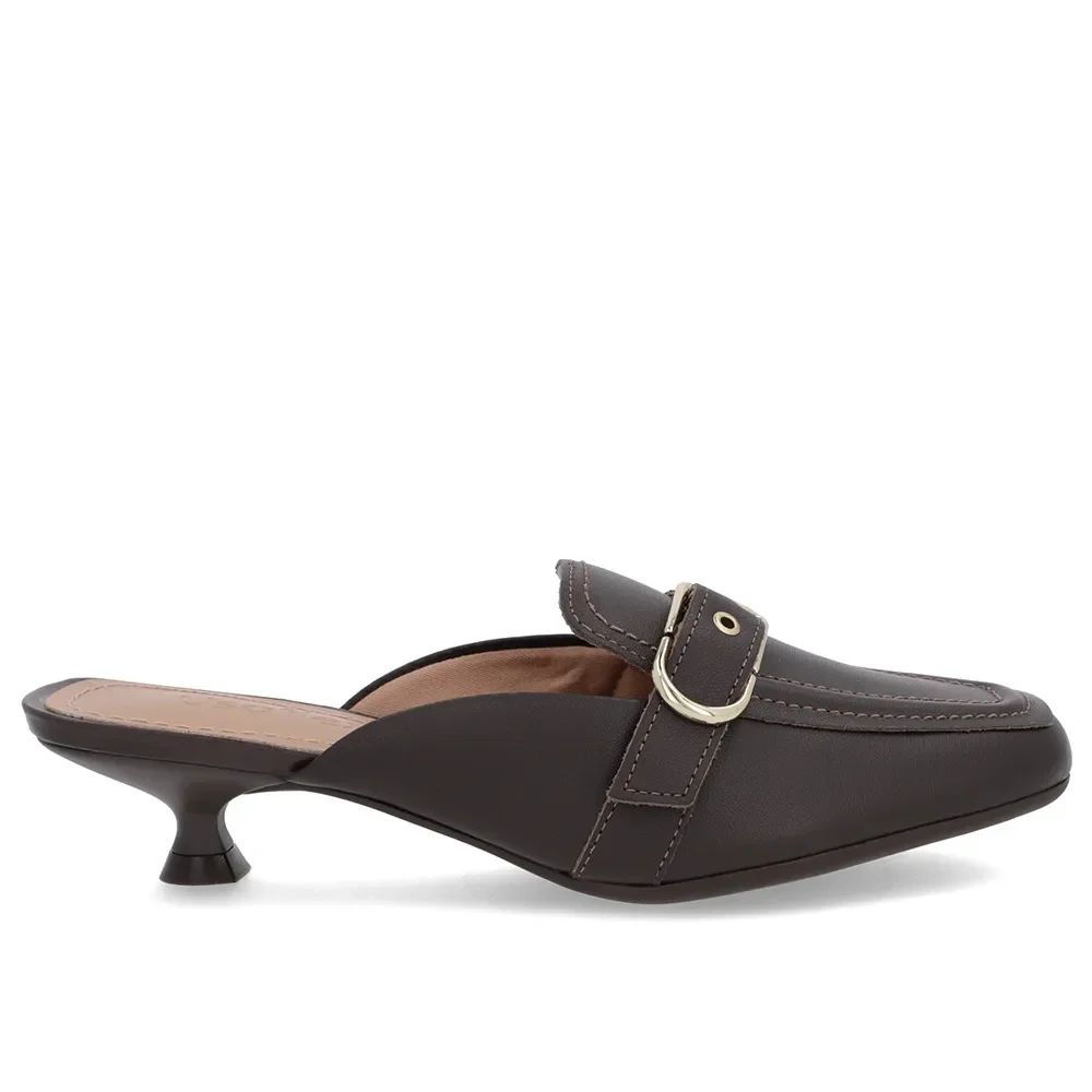 Mule Marrom Couro Salto Kitten Fivela — imagem 1