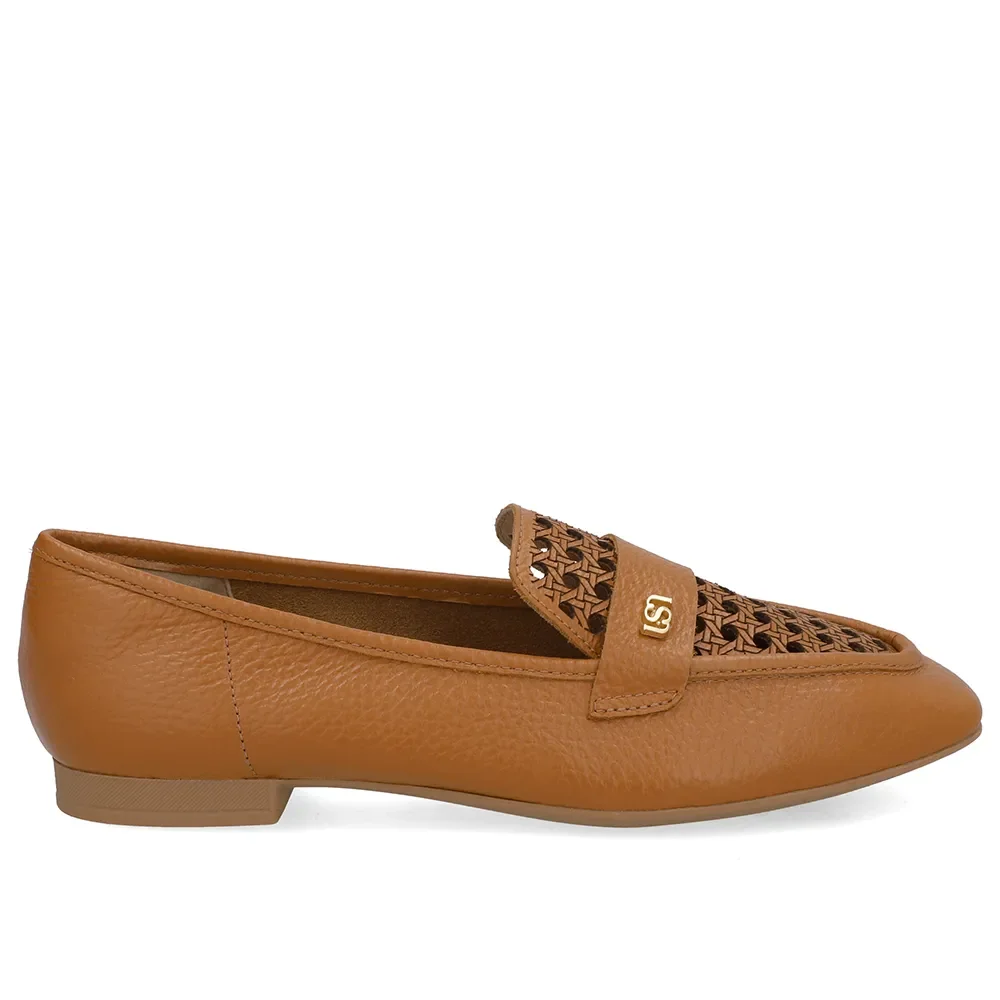 Loafer Couro Marrom Recortes Laser — imagem 1
