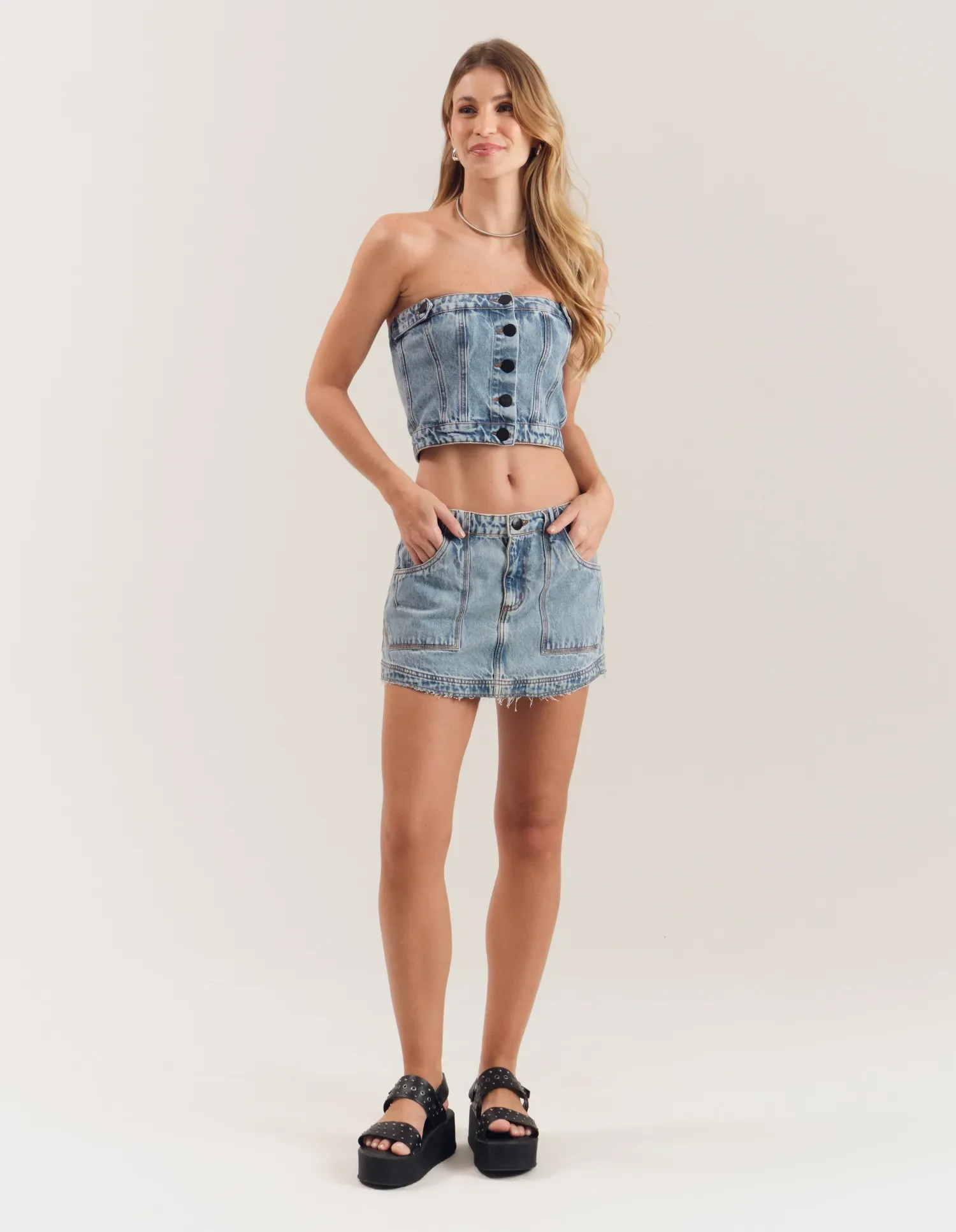 Mini Saia Jeans Recortes - Denim Medio — imagem 1