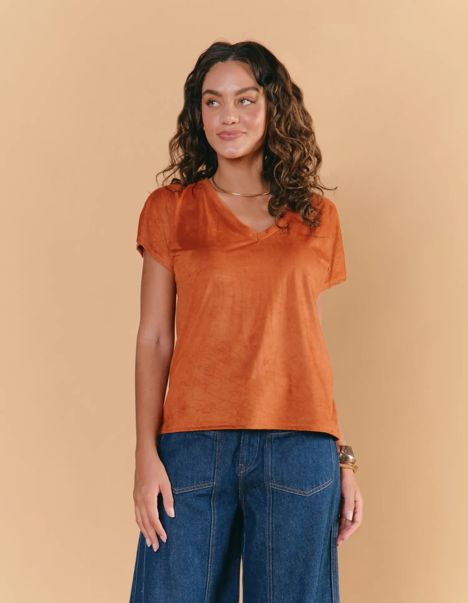 Blusa Gola v Suede - Caramelo — imagem 1