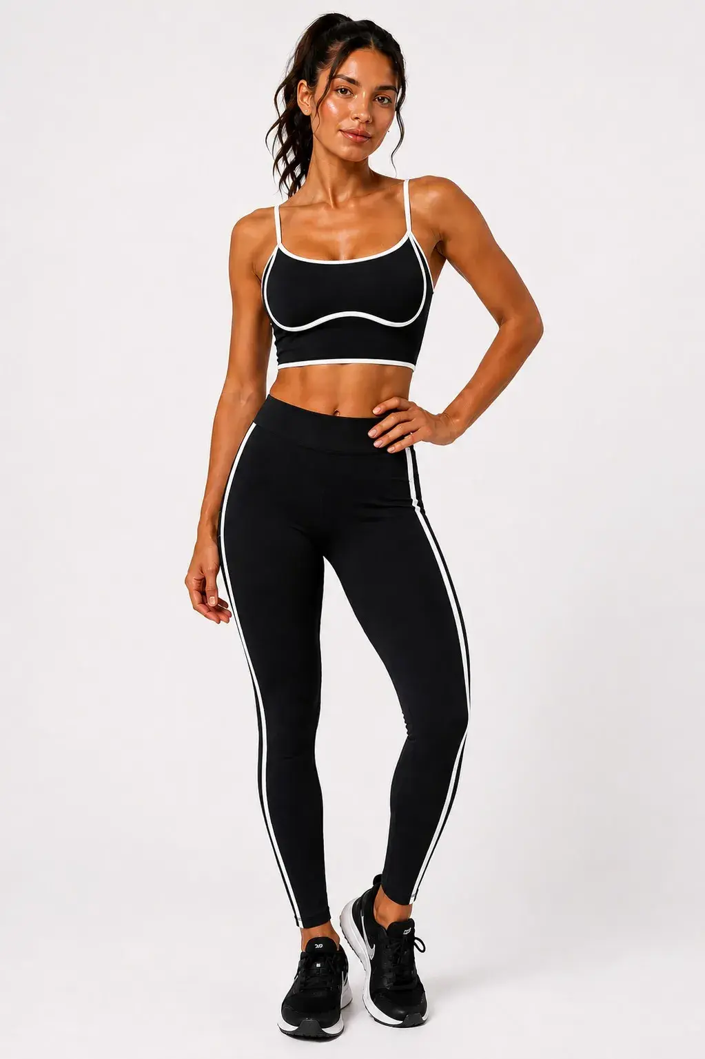 Legging Recortes Detalhe Vivos - Preto