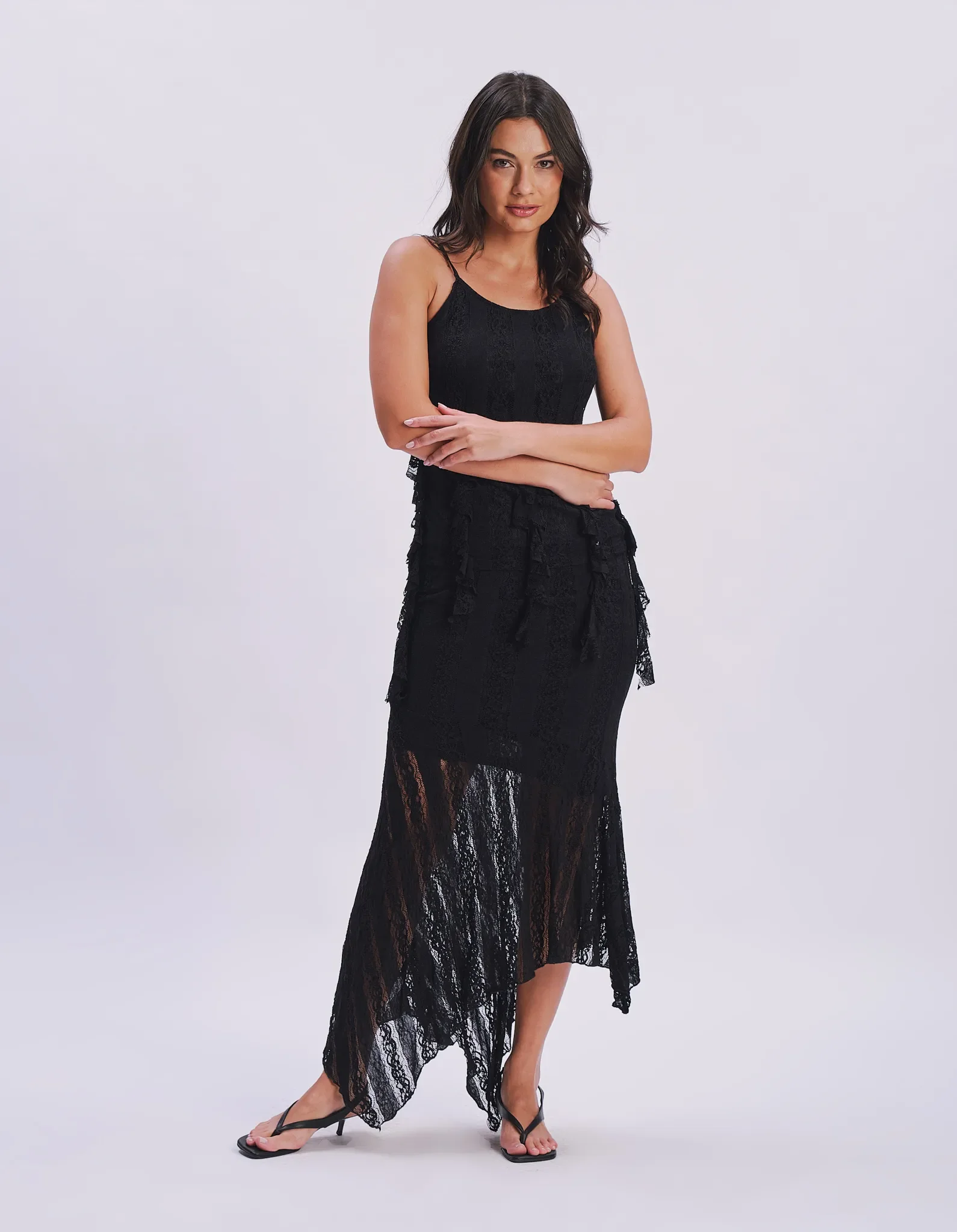 Saia Midi Renda Assimétrica - Preto — imagem 1