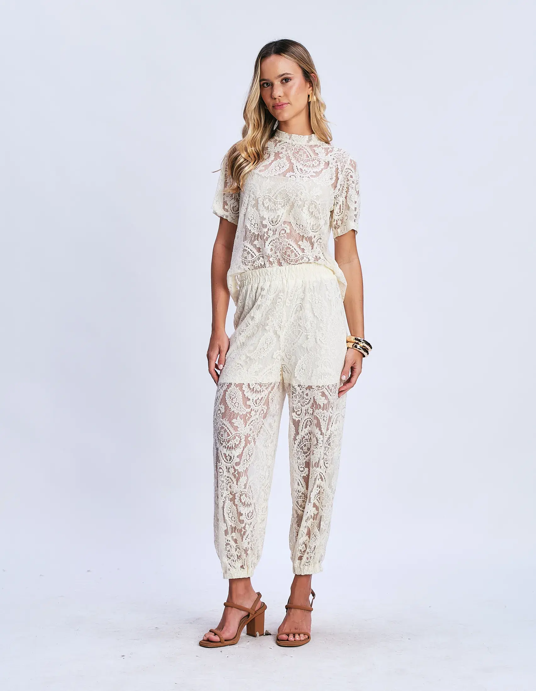 Calça Jogger Renda Arabesco - Amarelo