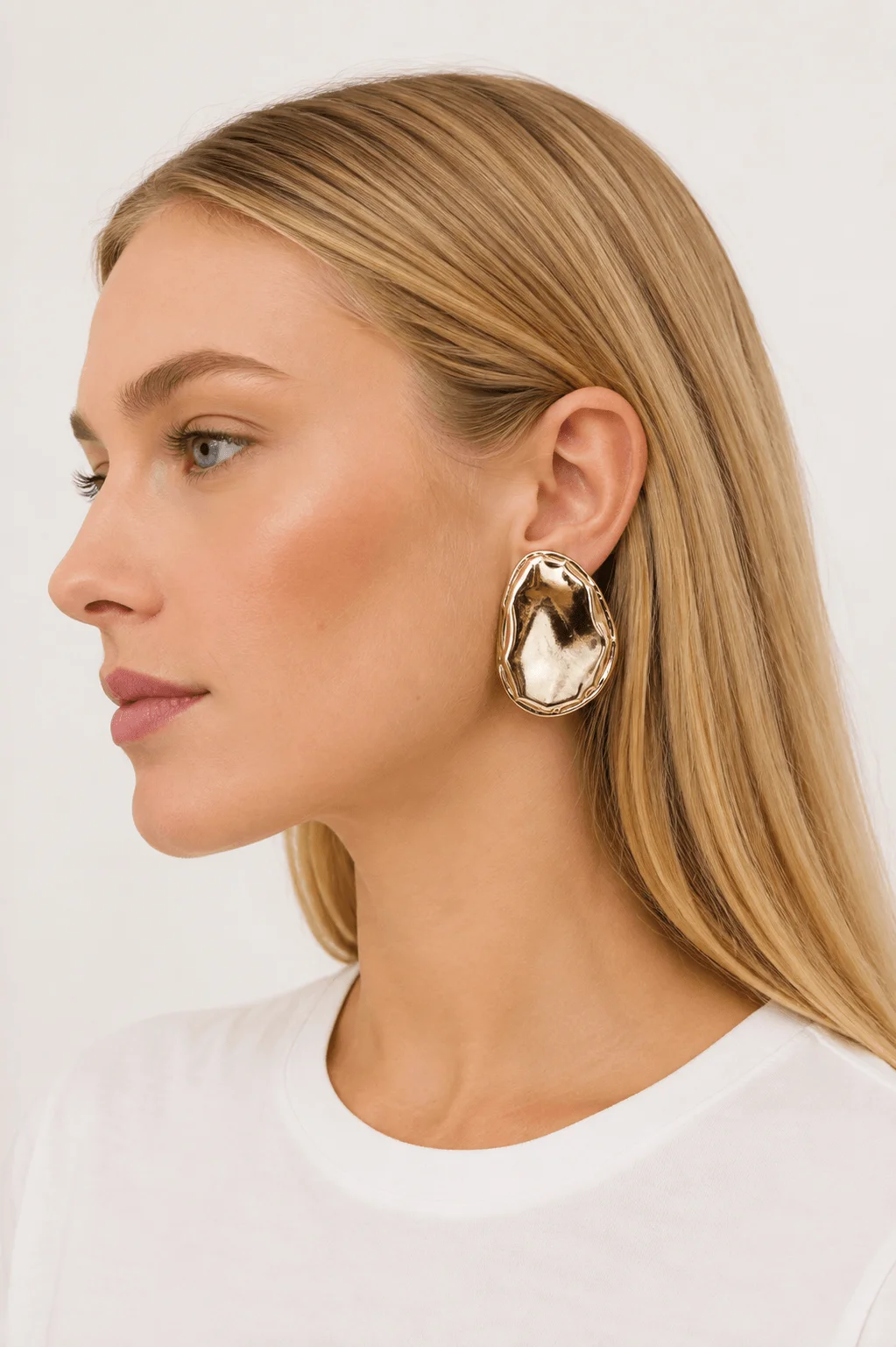 Brinco Placa - Dourado