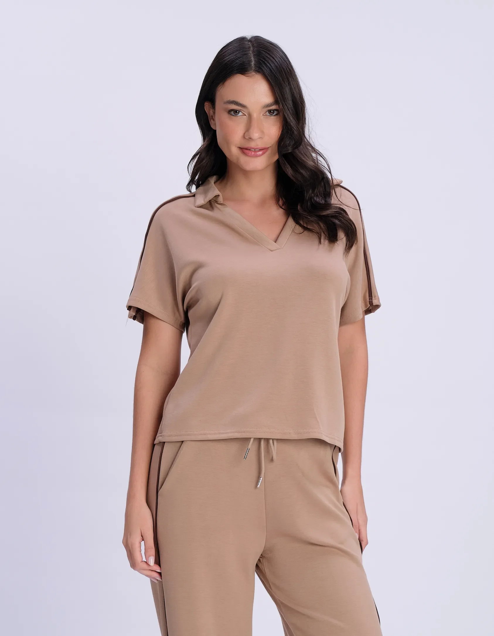Blusa Manga Curta Decote v - Bege — imagem 1