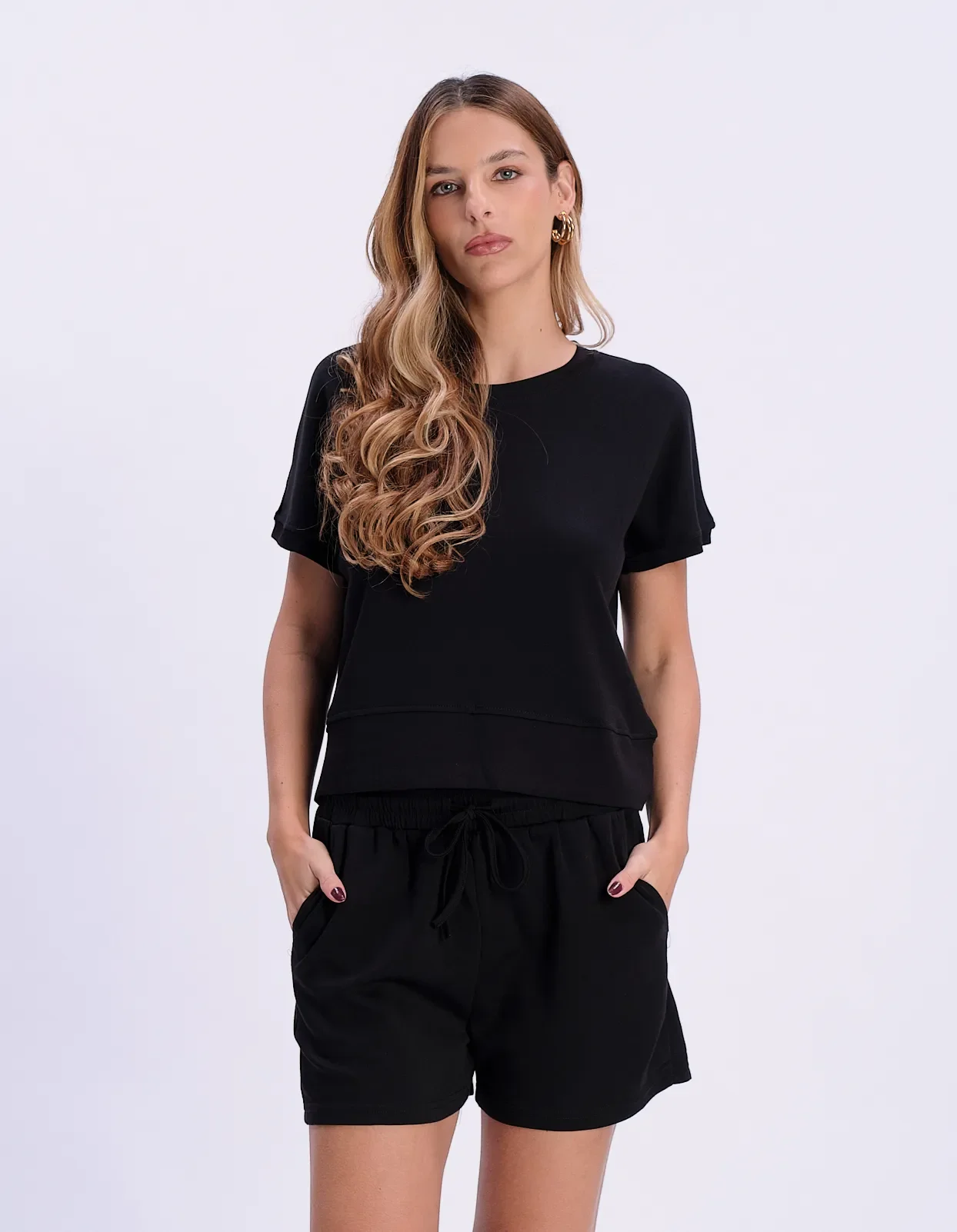 Blusa Manga Curta Decote Canoa - Preto — imagem 1