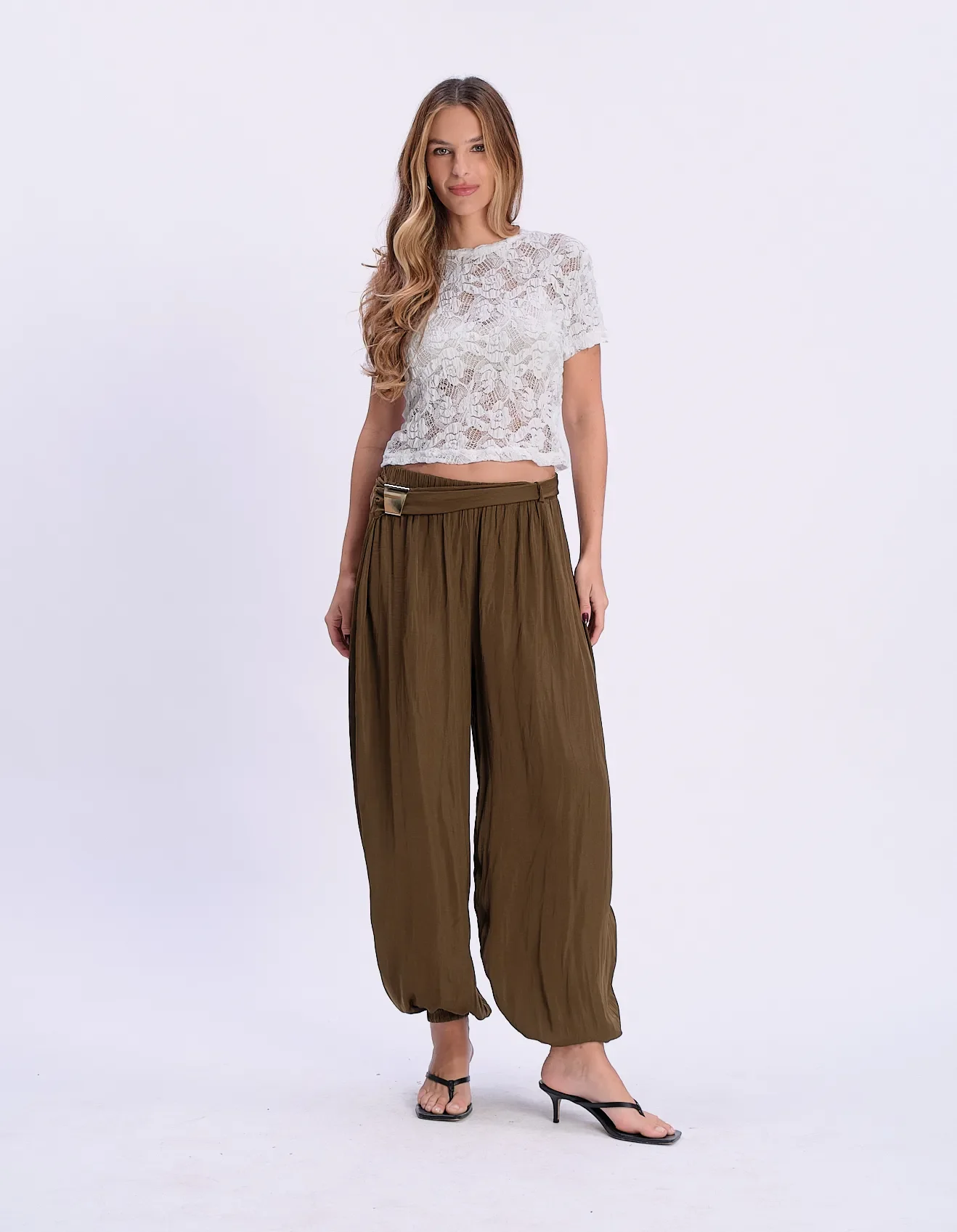 Calça Aladim Detalhe Faixa e Fivela - Verde Oliva — imagem 1
