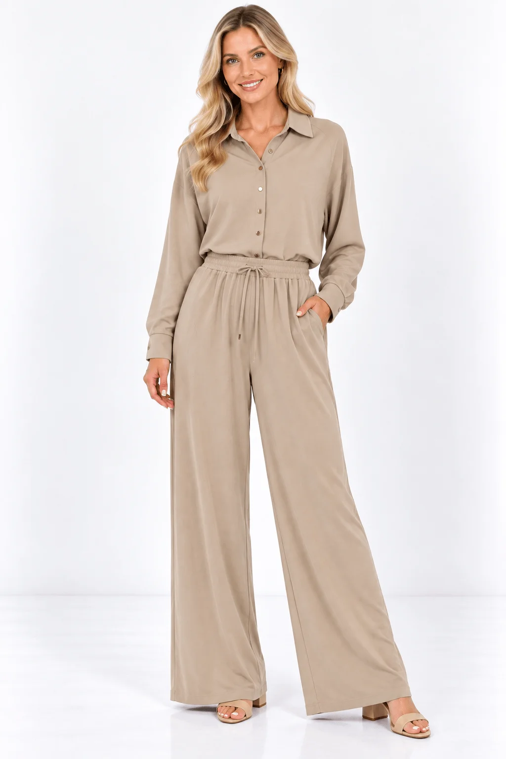 Calça Pantalona Bolsos - Bege — imagem 1