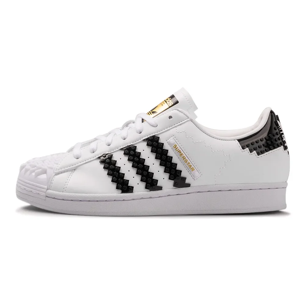 Tênis adidas x LEGO Superstar — imagem 1