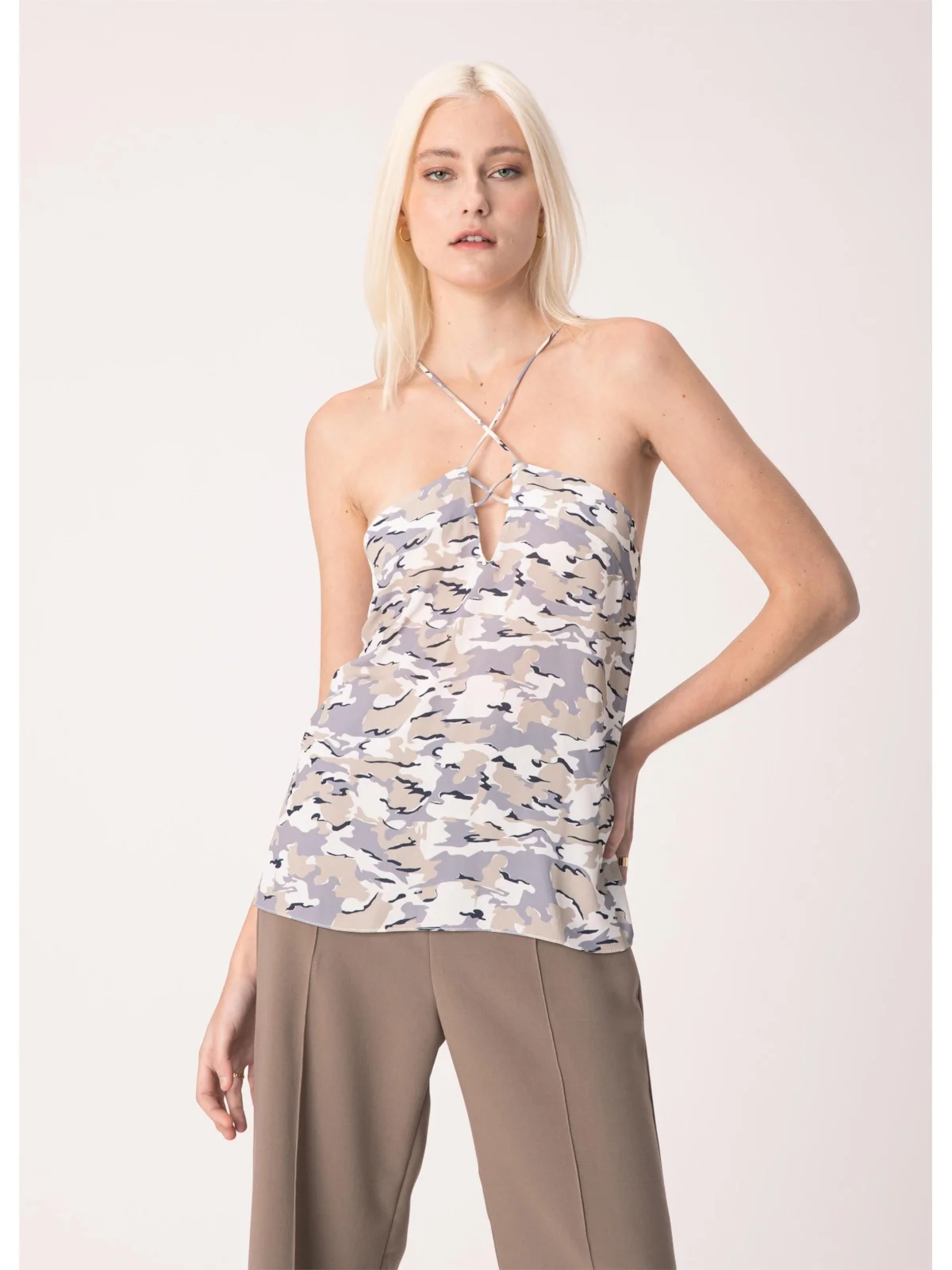 Regata Alça Estampa Camuflado Estampado — imagem 1