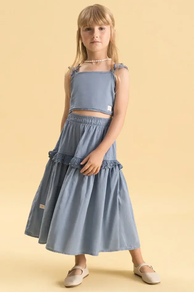 Conjunto Infantil em Cambraia com Top Cropped e Saia Midi com Renda