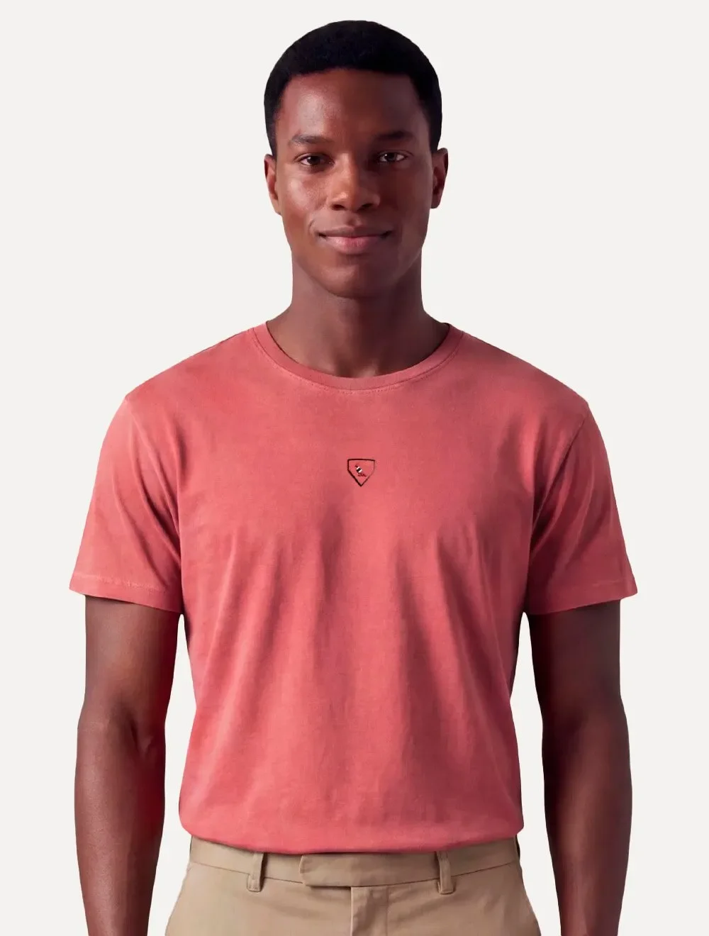 Camiseta Reserva Masculina SPFC Patch Minimalist Vermelha — imagem 1