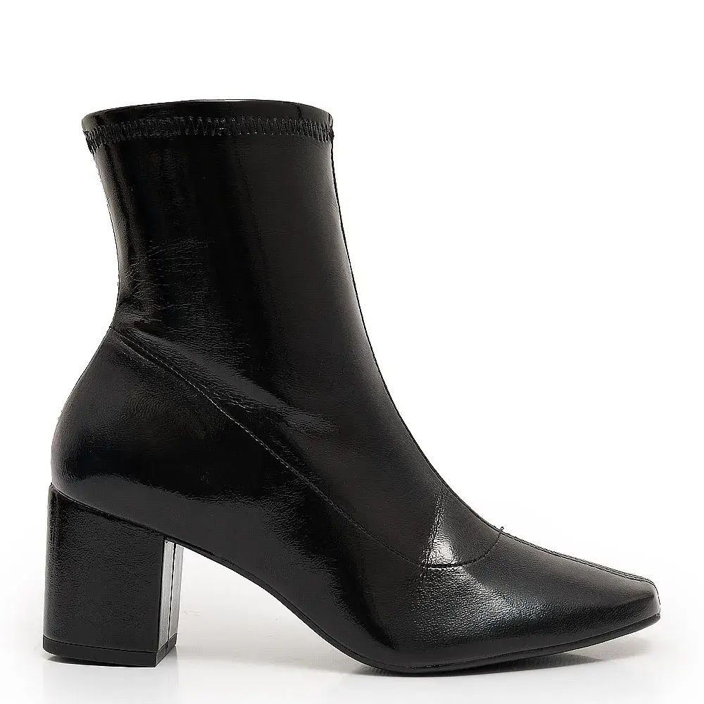 Bota Preta Verniz Stretch