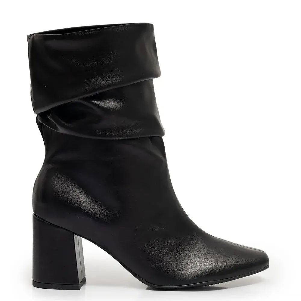 Bota Preta Slouchy