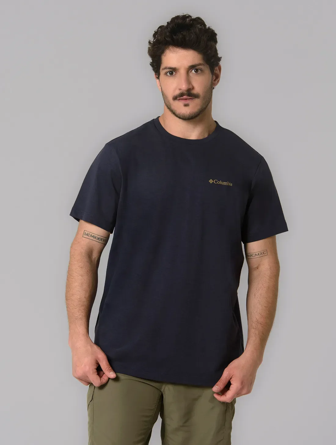 Camiseta Columbia Masculina Button Badge — imagem 1