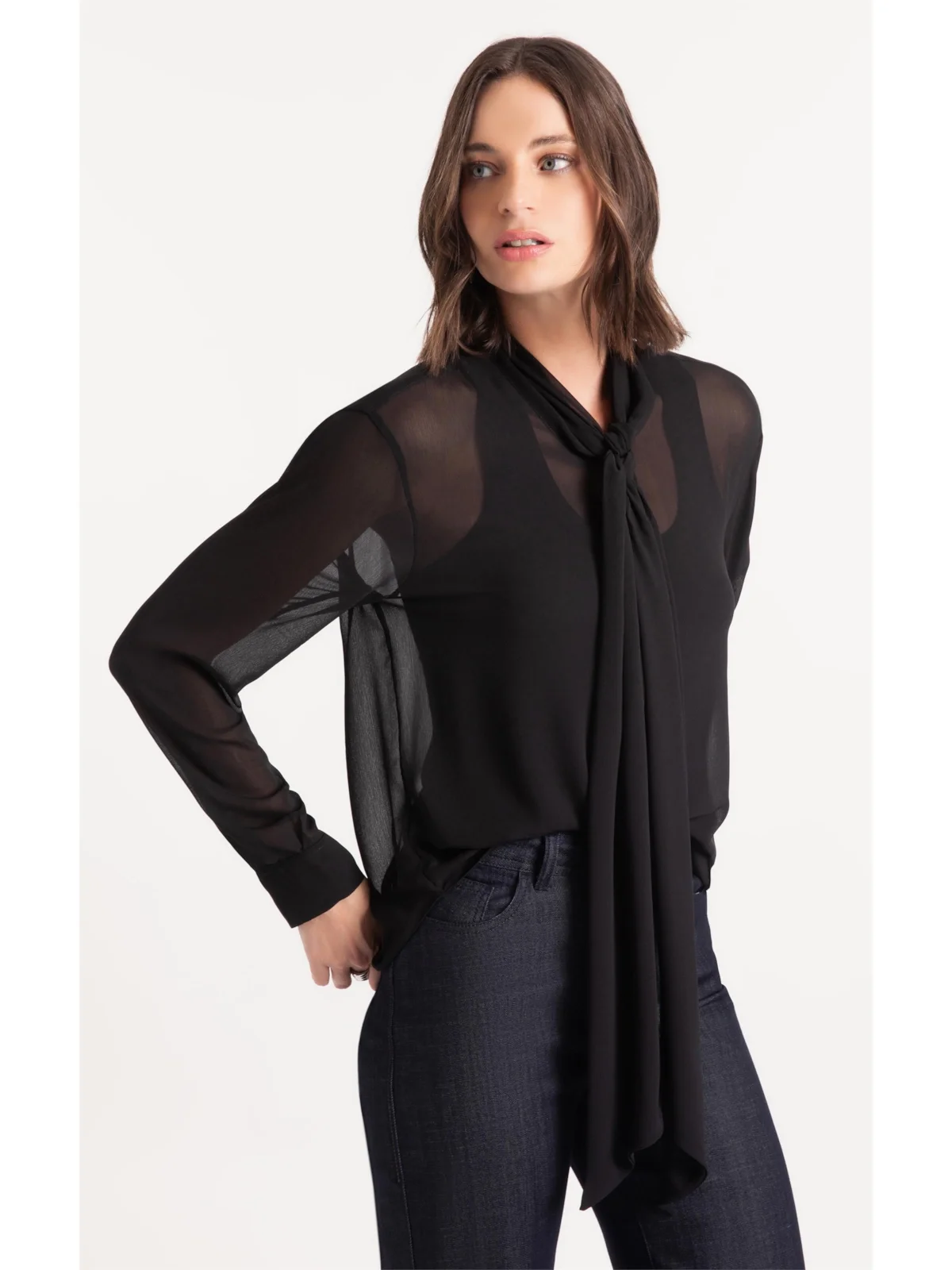 Camisa Microchiffon Lavalliere Neck Preto — imagem 1