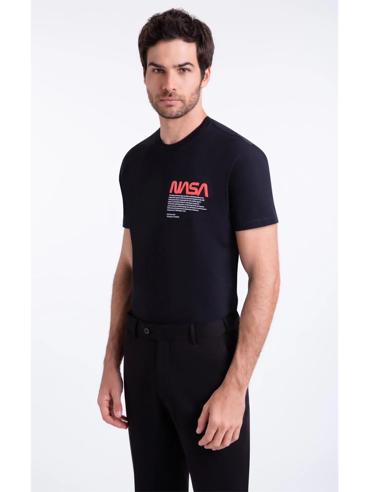 T-Shirt Nasa Worm Preto — imagem 1