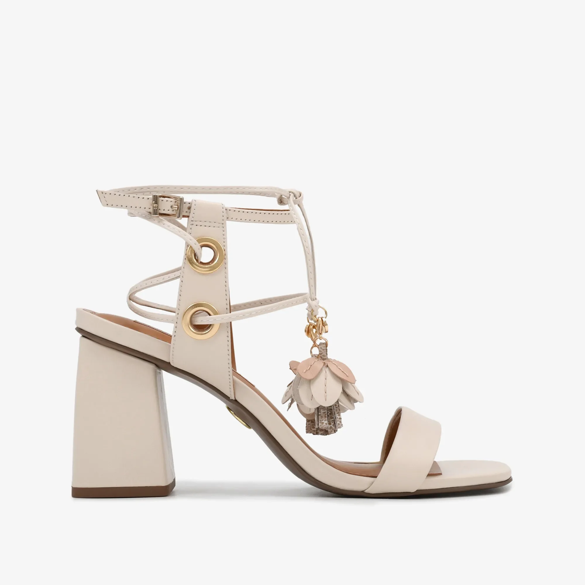 Sandália Flores Off White Couro — imagem 1