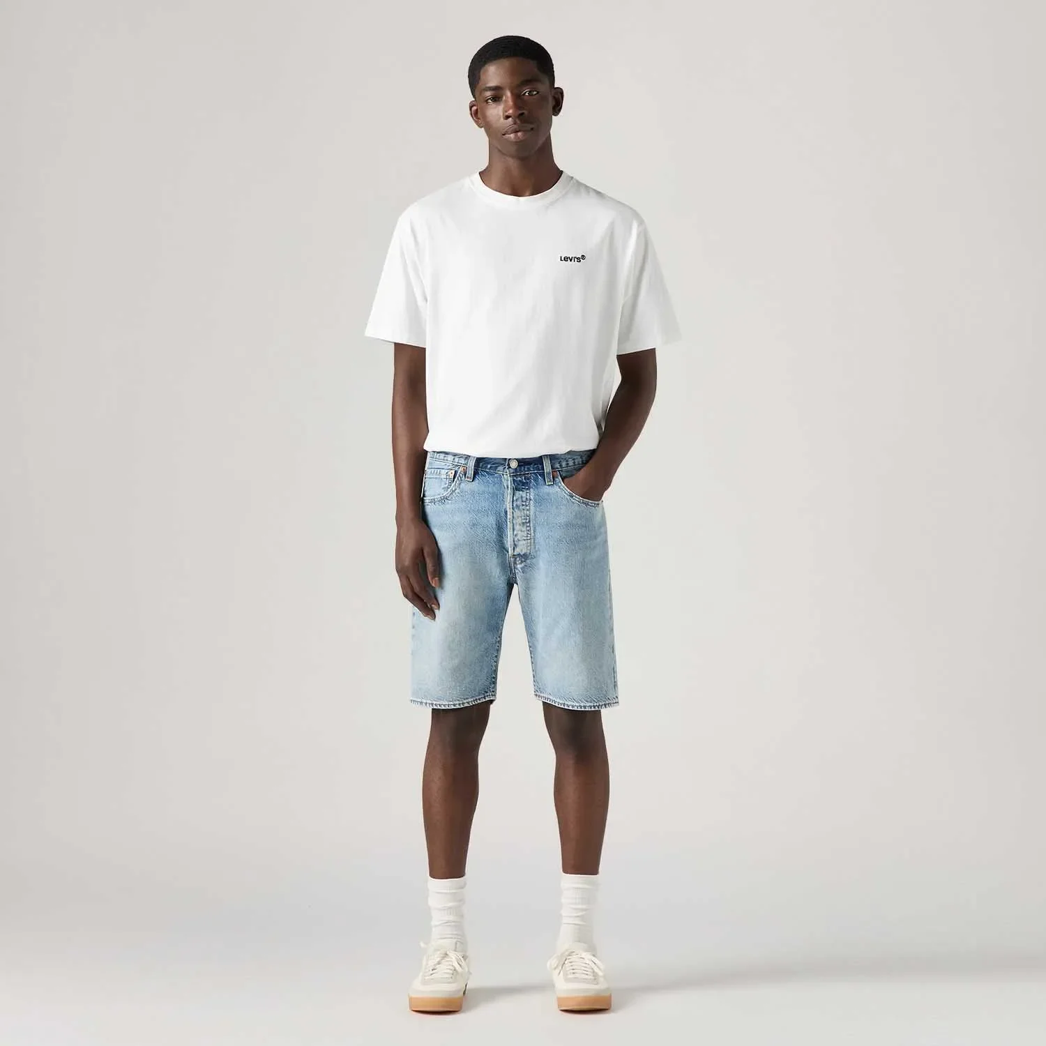 Bermuda Jeans Levi's® 501® Original Lavagem Clara — imagem 1