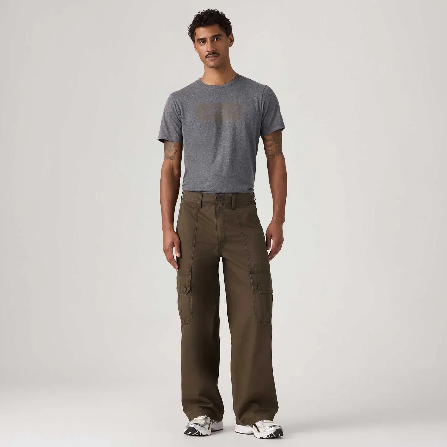 Calça Levi's® Extra Cargo Baggy Verde Musgo — imagem 1