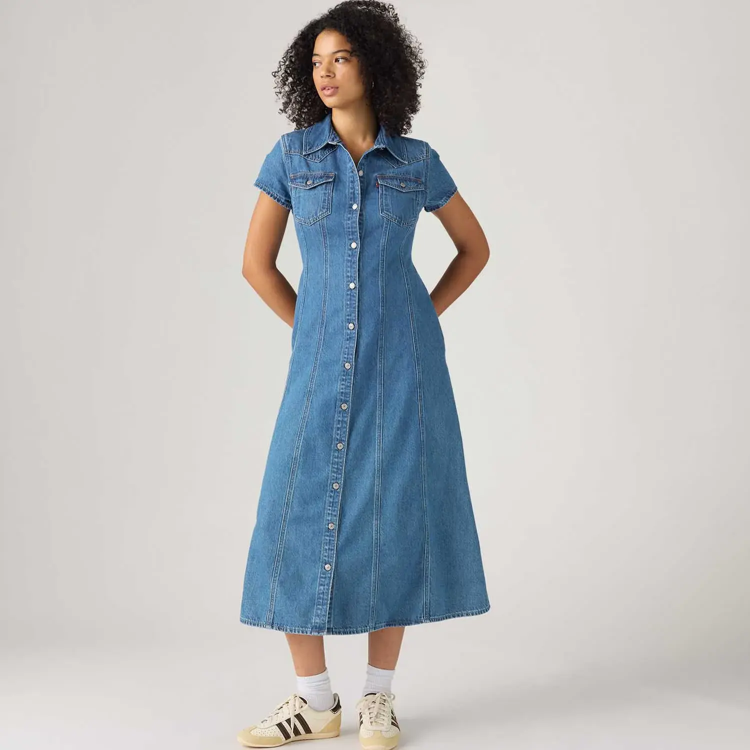 Vestido Jeans Levi's® Fit and Flare Western Lavagem Média Manga Curta
