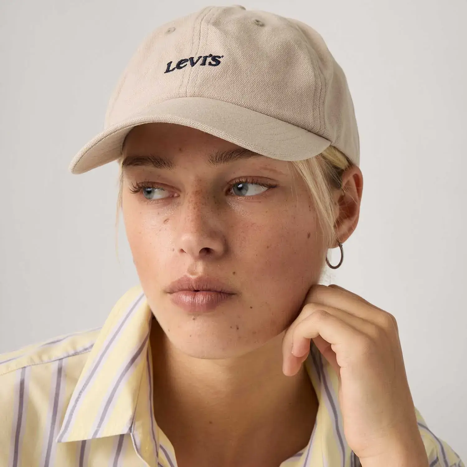 Boné Levi's® Club Logo W's Cinza