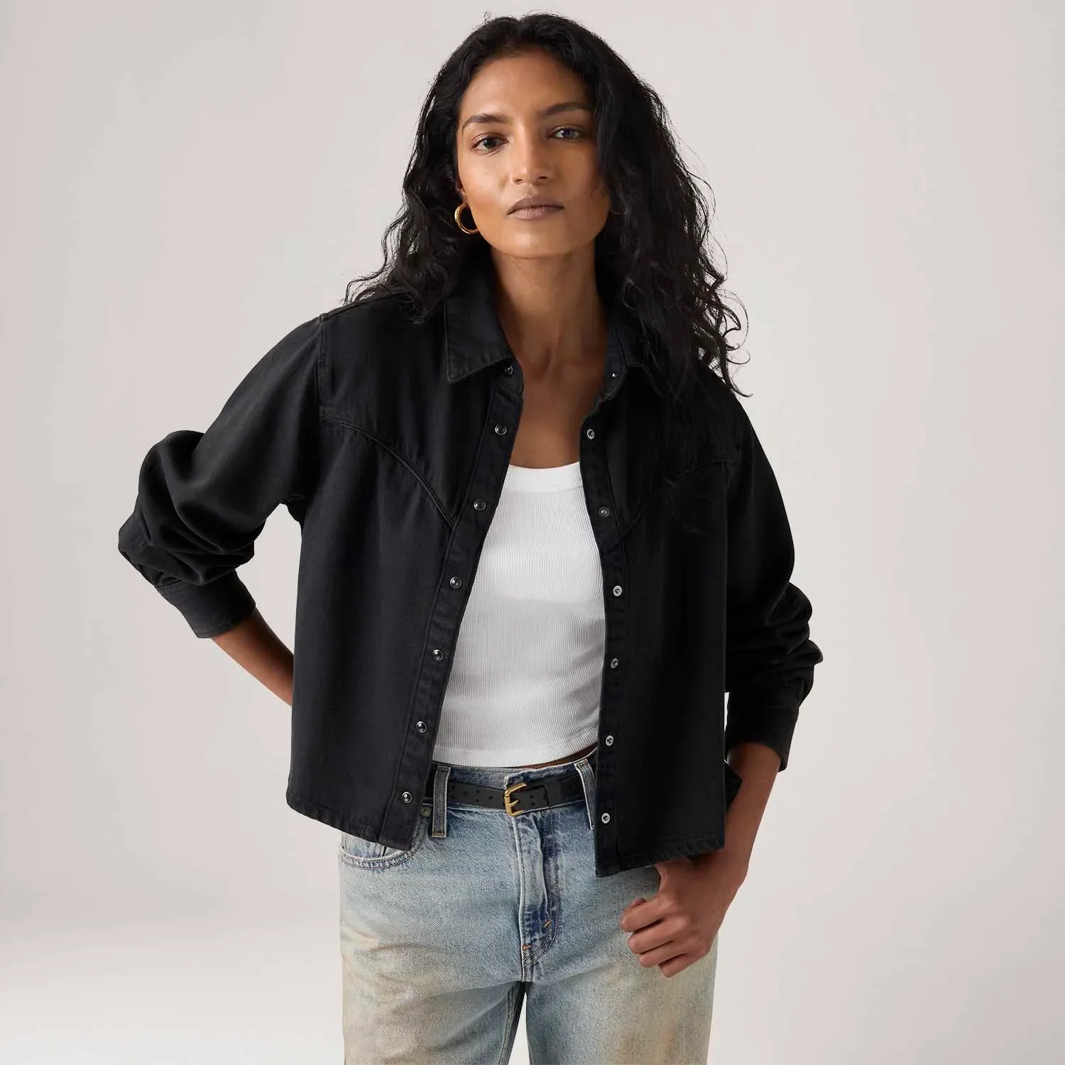 Camisa Jeans Levi's® Logan Shacket Preta — imagem 1