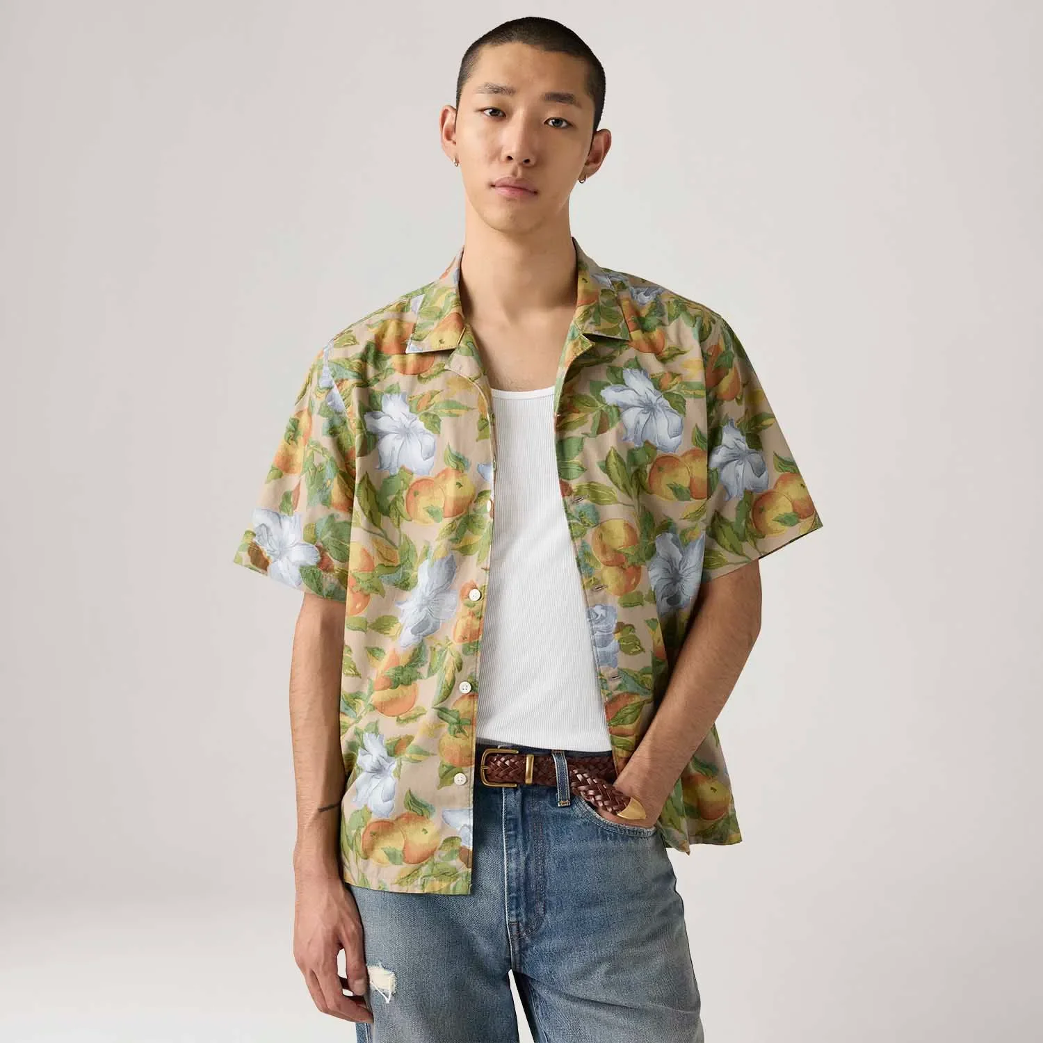 Camisa Levi's® Sunset Standard Bege Manga Curta — imagem 1