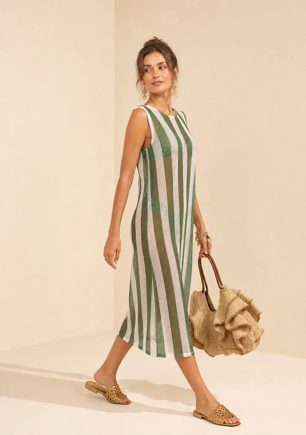 Vestido Morena Rosa Solto Decote Careca Sem Manga Midi Verde