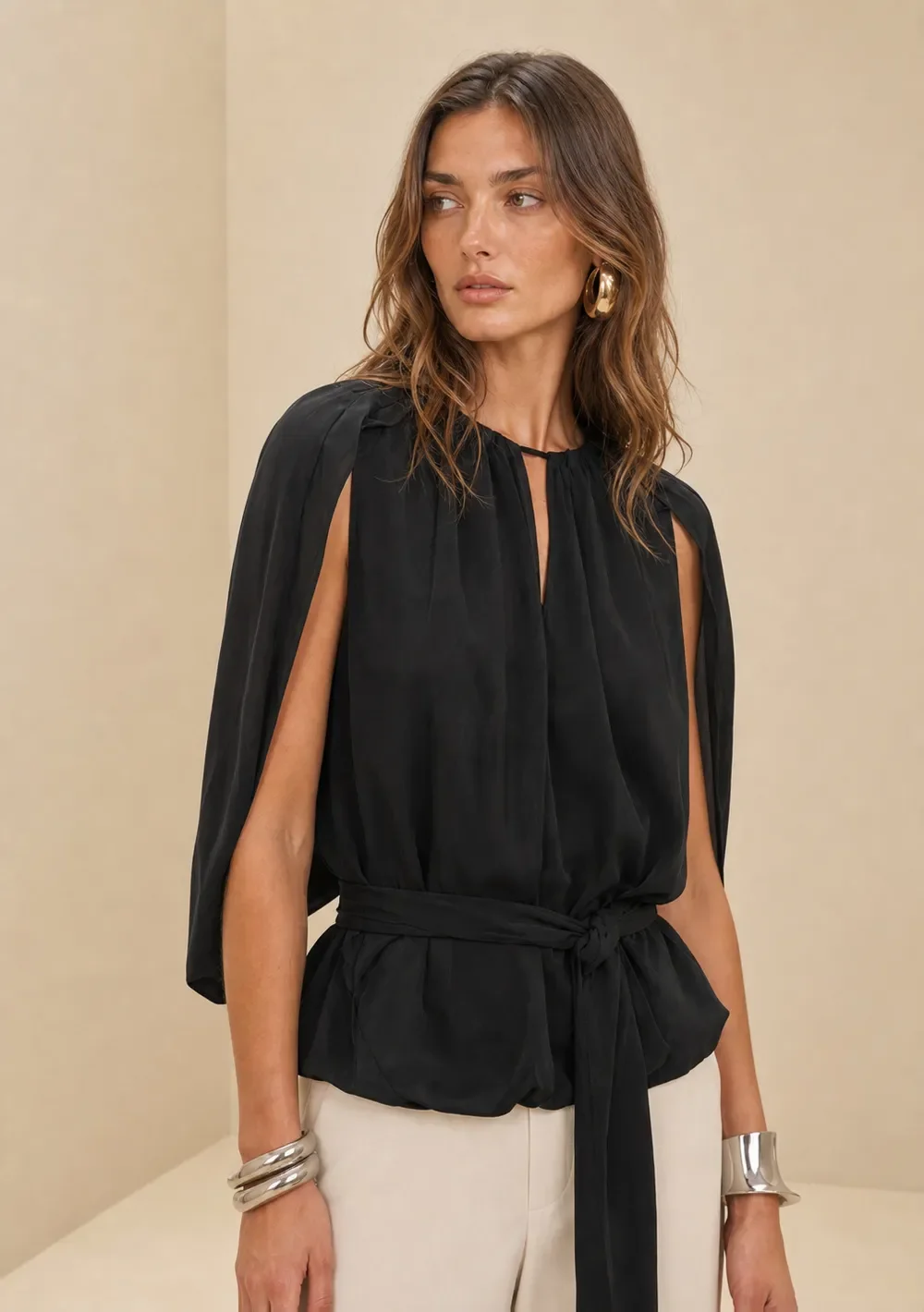 Blusa Manga Curta Flora Preto — imagem 1
