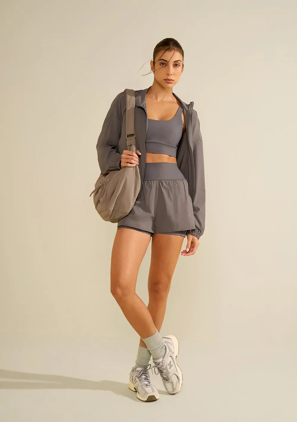 Shorts Morena Rosa Reto Alta Cinza — imagem 1