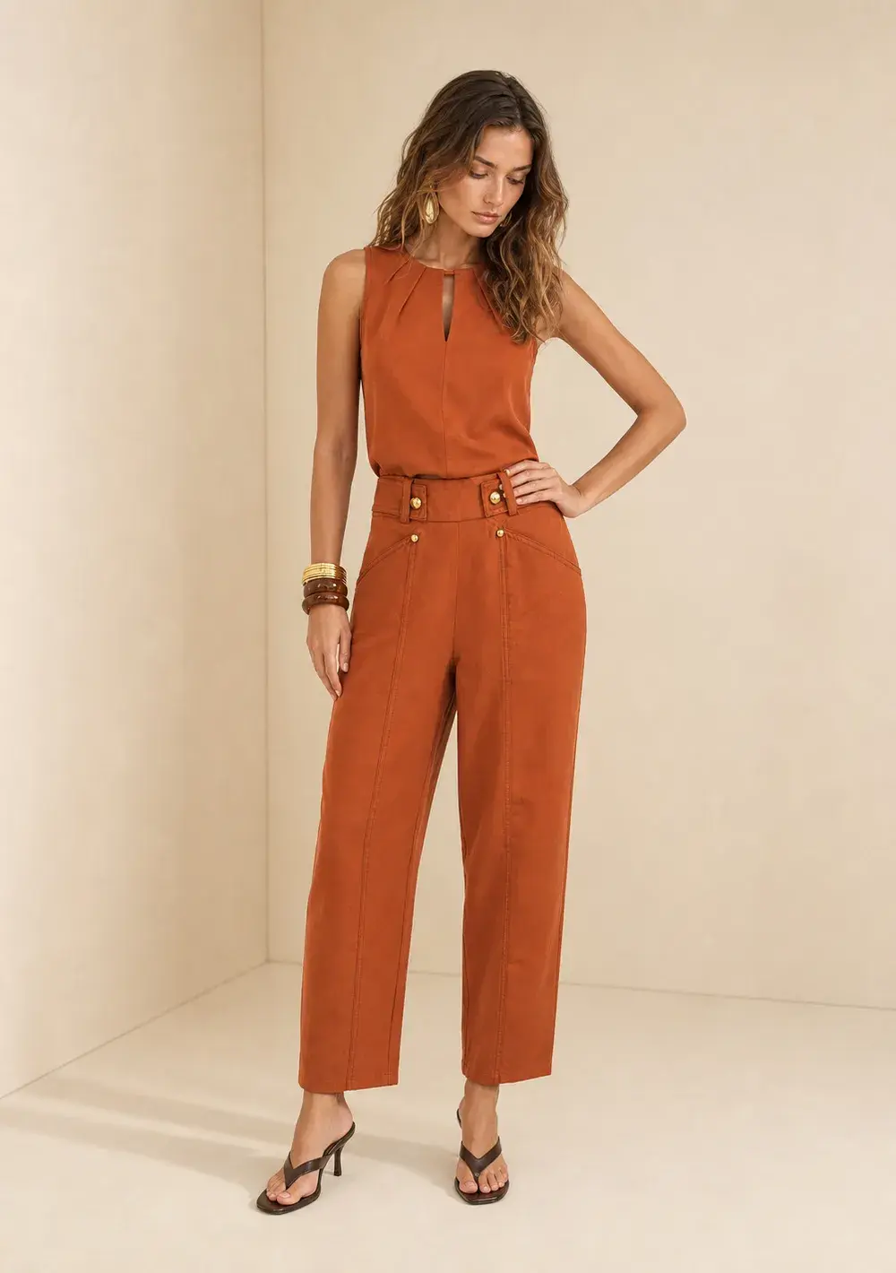 Calça Cenoura Orla Marrom