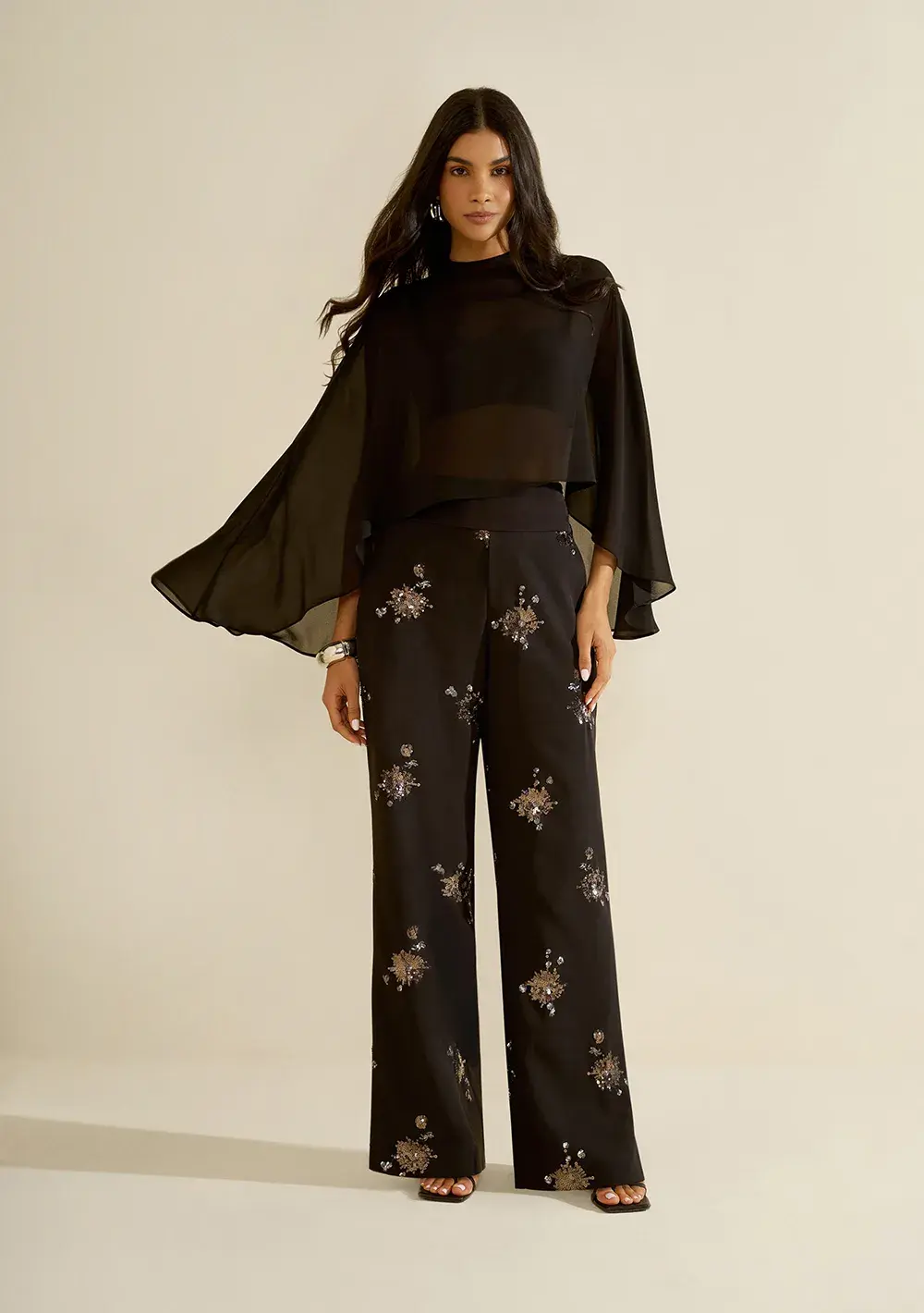Blusa Alongada Aroeira Preto