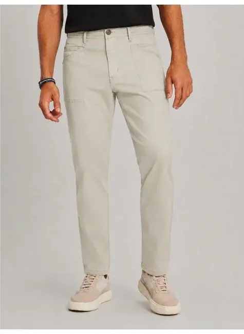 Calça Slim
