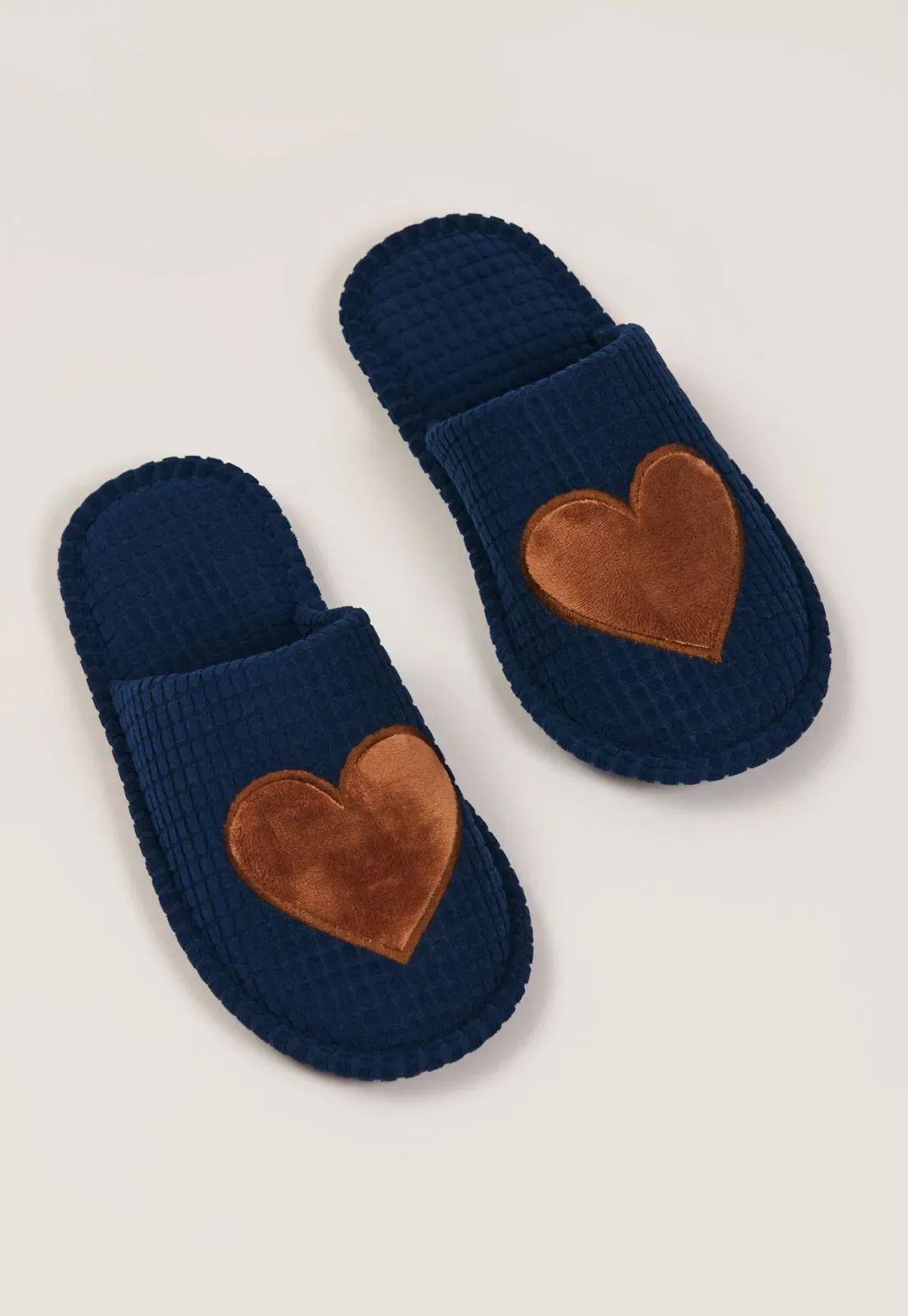 Pantufa Fechada De Soft Baunilha — imagem 1