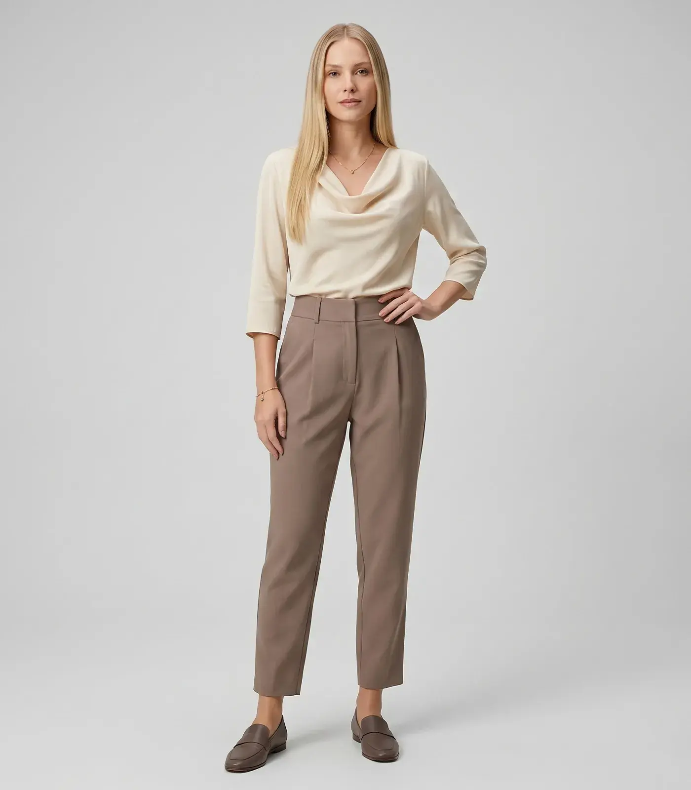 Calça Feminina Cenoura Alfaiataria Endless Marrom