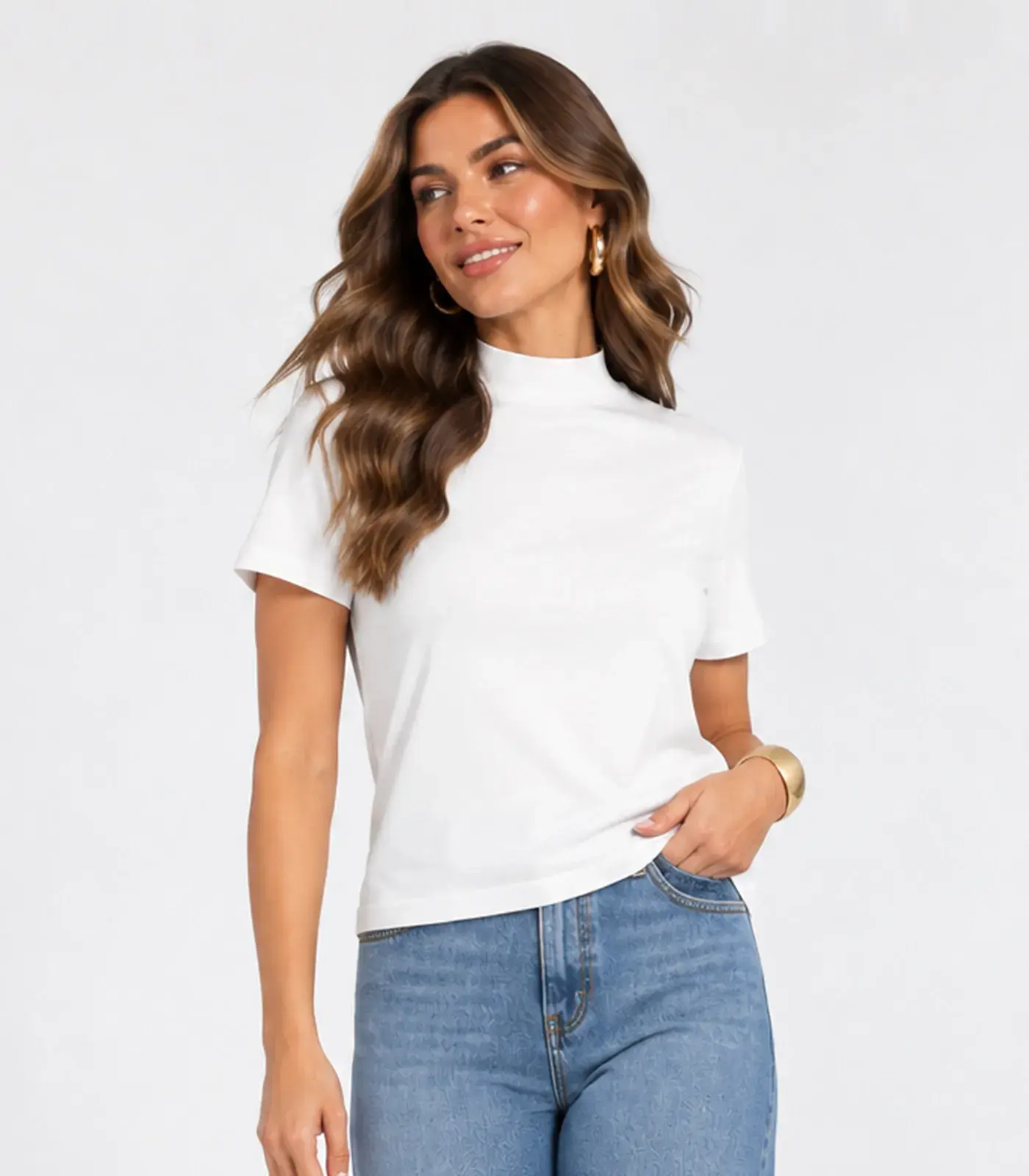 Blusa Feminina Gola Chaminé Infinita Cor Branco
