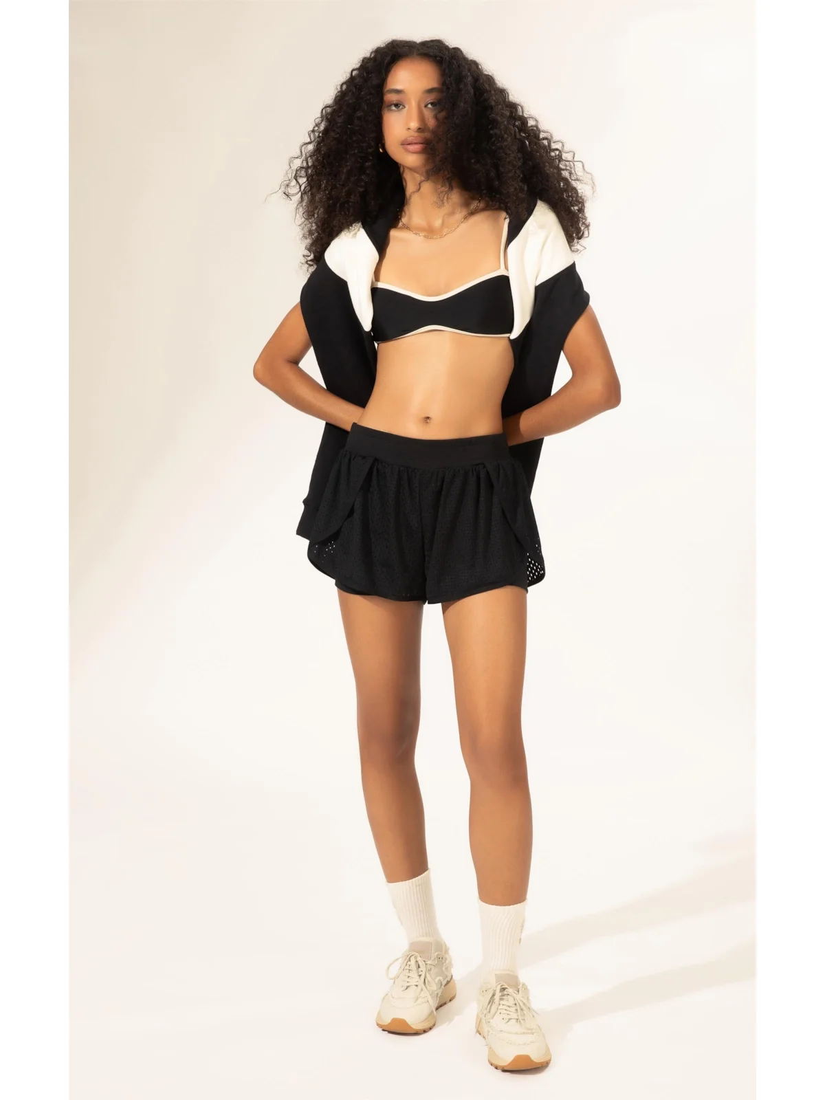 Shorts Wellness Texture Poliamida Preto — imagem 1