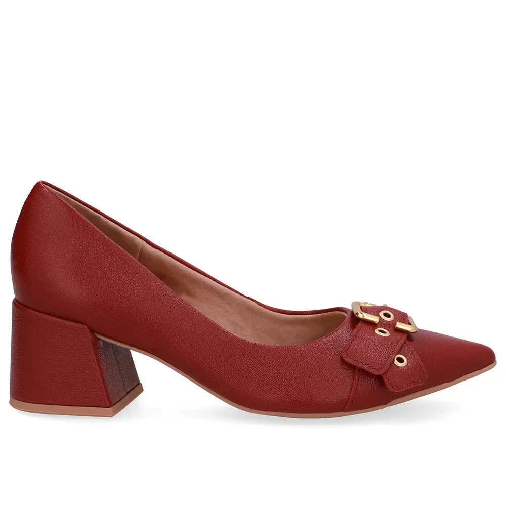 Scarpin Vermelho Salto Bico Fino Fivela — imagem 1