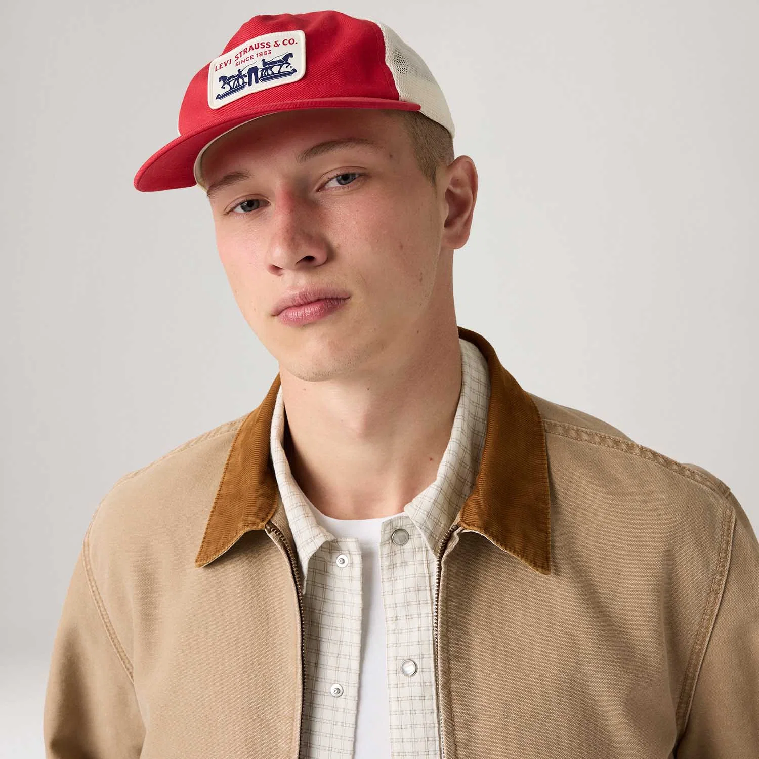 Boné Levi's® Pres Trucker Vermelho