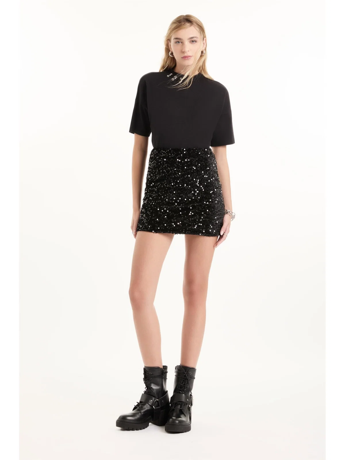 Saia Velvet Paete Skirt Preto — imagem 1