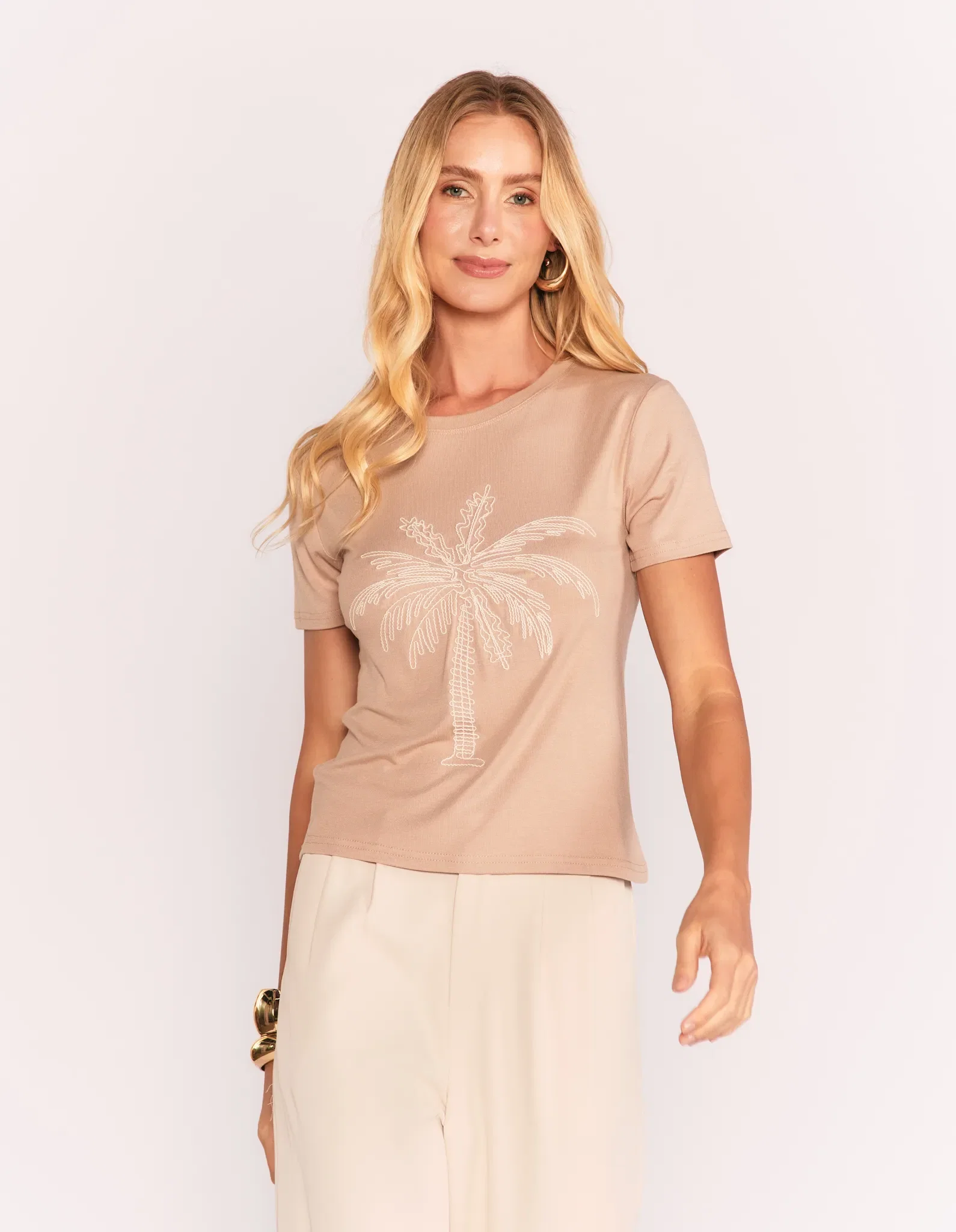 Blusa Manga Curta Bordado Coqueiro - Bege — imagem 1