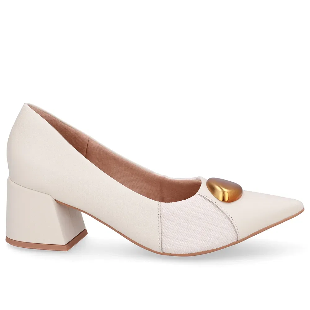 Scarpin Couro Branco Marfim Bico Fino Lateral Tecido — imagem 1